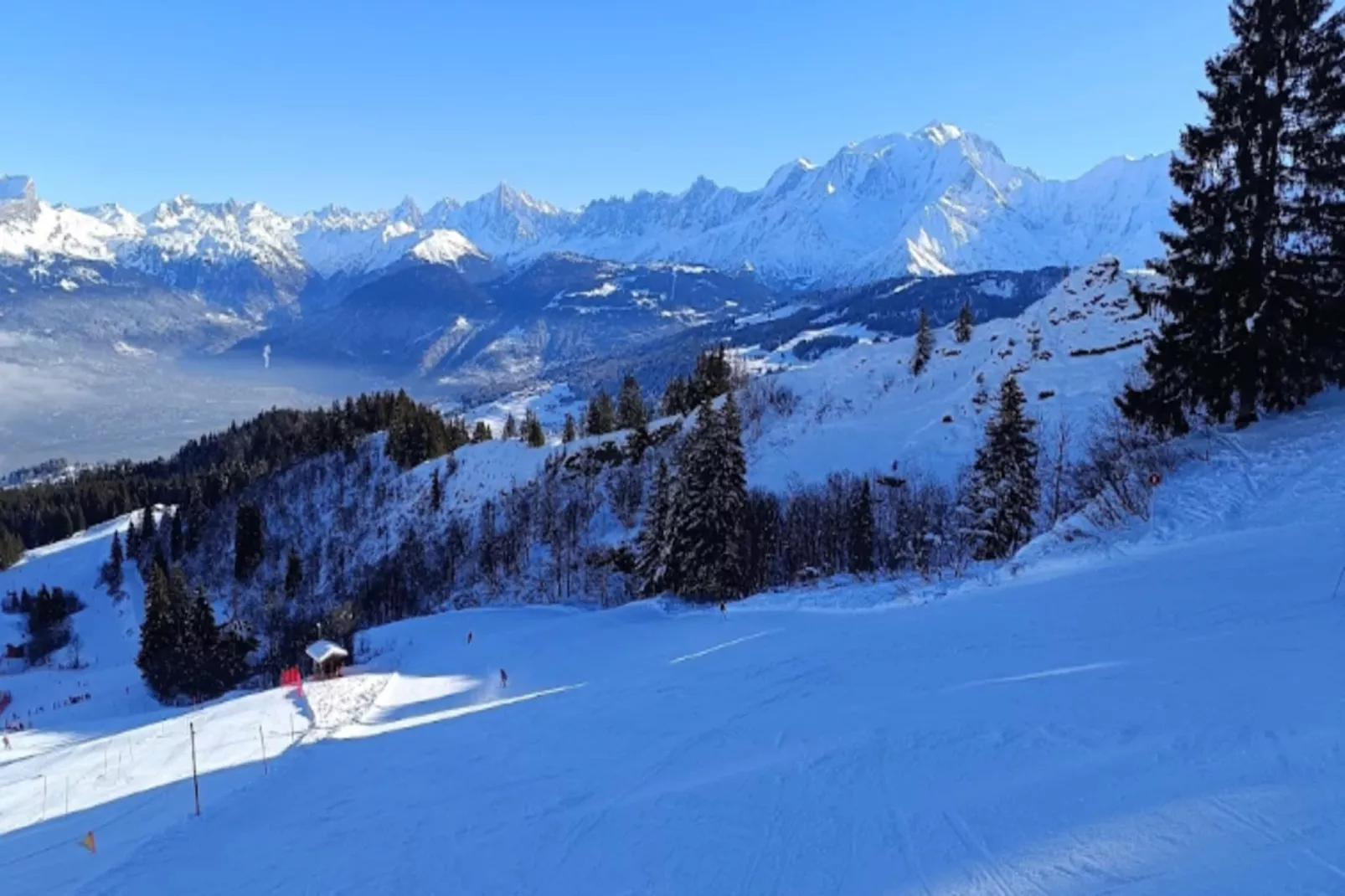 Appart'hôtel Odalys Colombélie-Area within 5km in winter