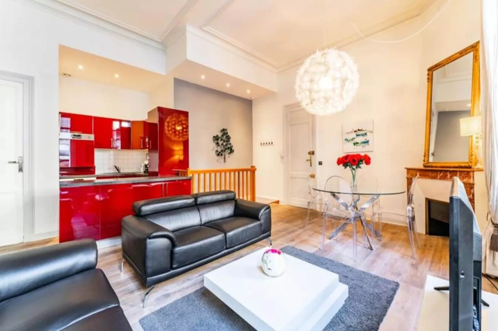 Magnifique  Appartement Au C&oelig;ur Du Quartier Historique Saint-michel-Ambiance
