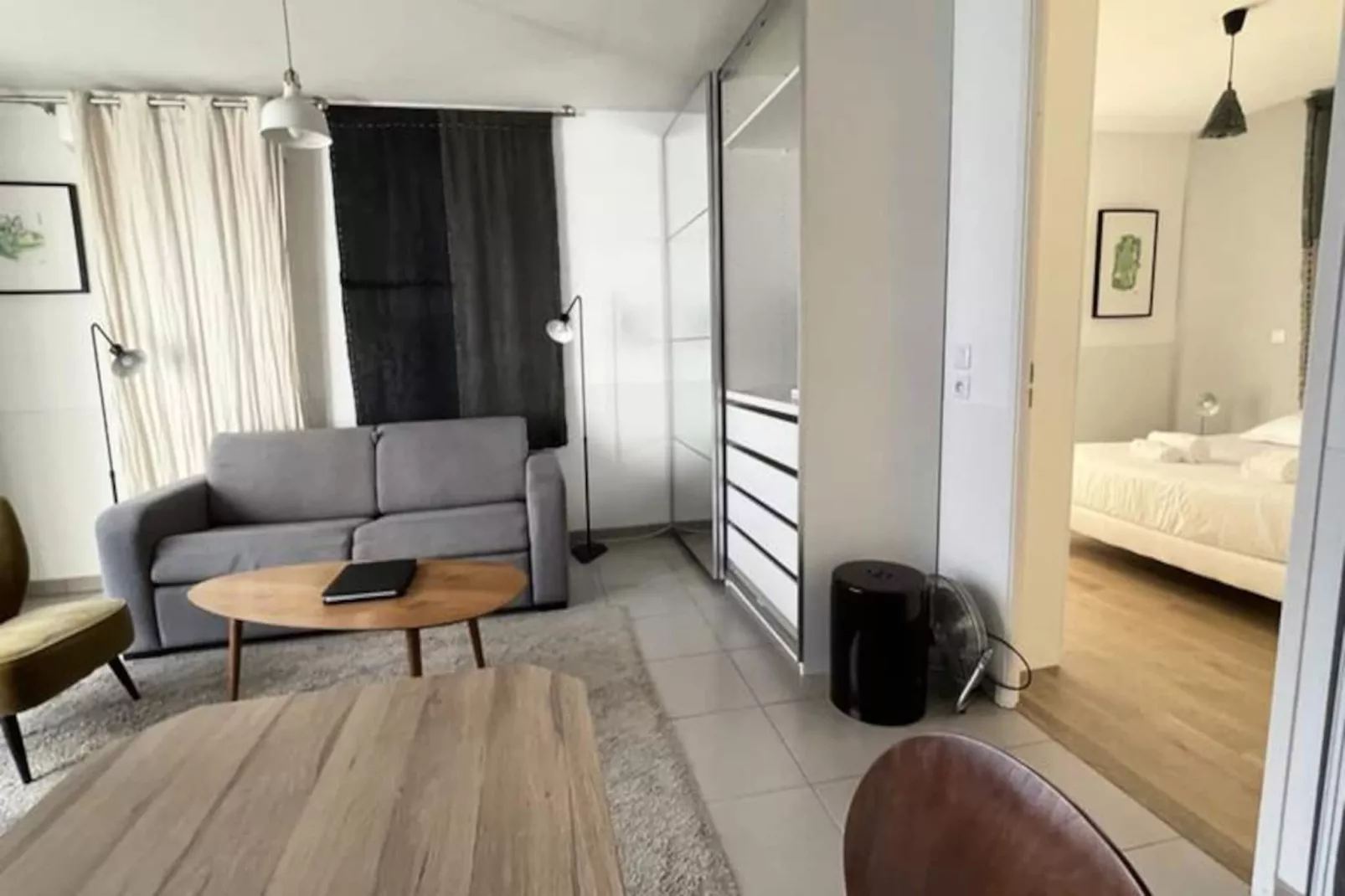 Spacieux Appartement Remarquablement Lumineux Avec Parking &agrave; La Cit&eacute; Du Vin-Image-tags.