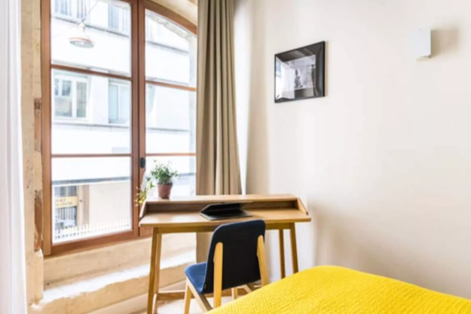 Appartement &agrave; La Belle Pierre Et Lumineux Pour 4 Situ&eacute; Dans L'hypercentre-Image-tags.