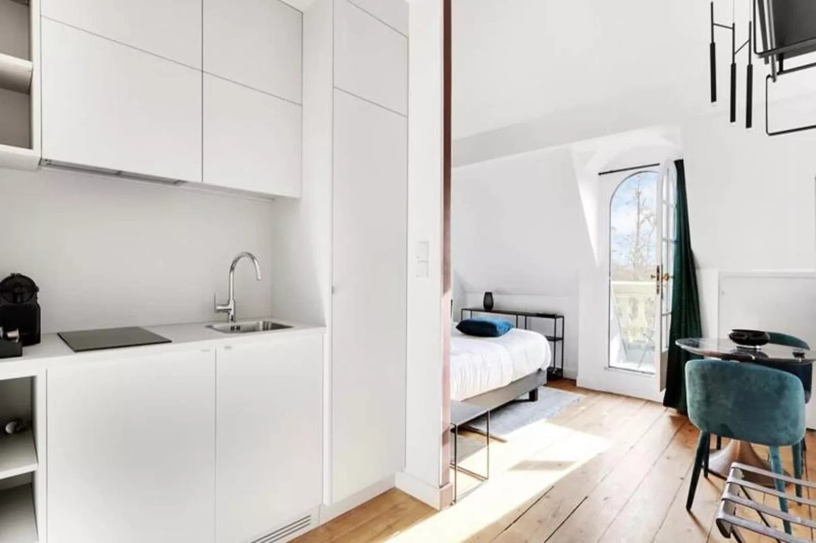 Maison Labruy&egrave;re - Suite Cosy Jardin-Exterior in summer