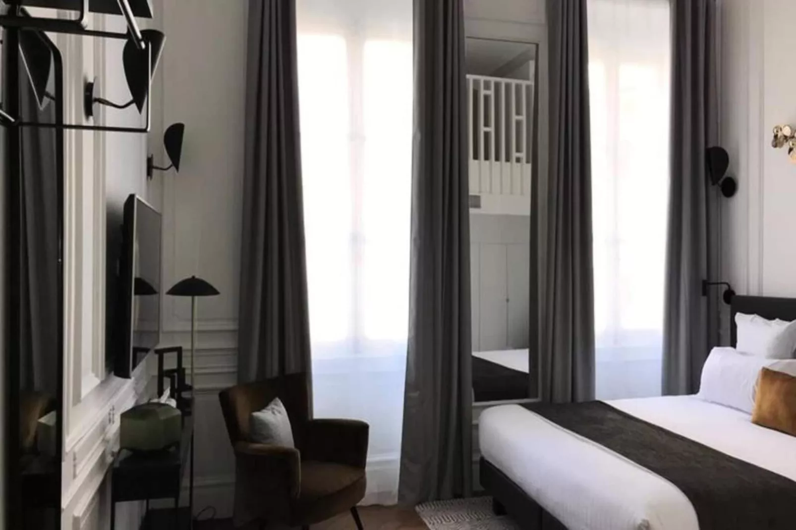 Maison Labruy&egrave;re - Familiale Aviau-Bedroom