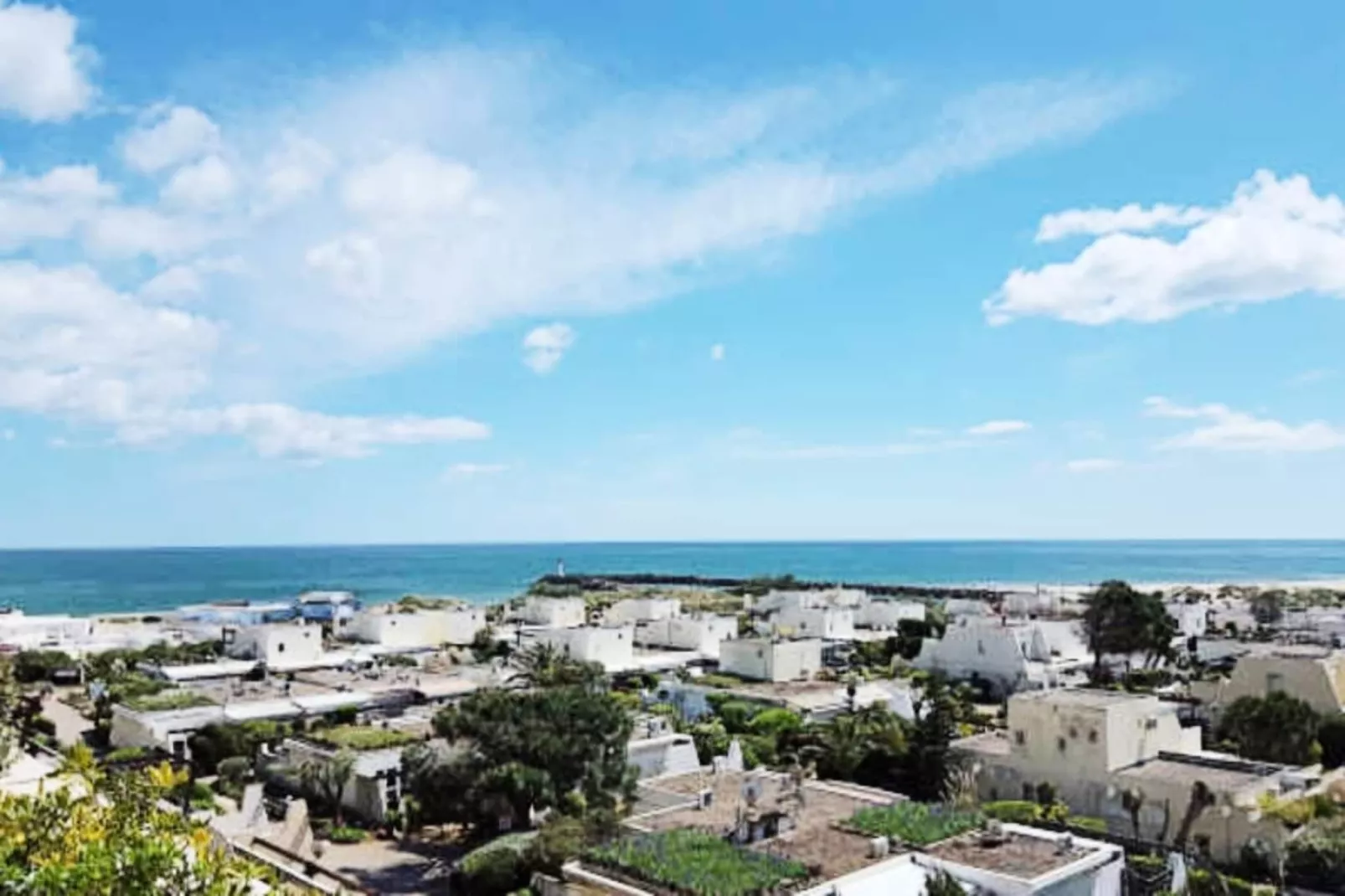 Résidence NATURISTE PORT NATURE-Vue d'été
