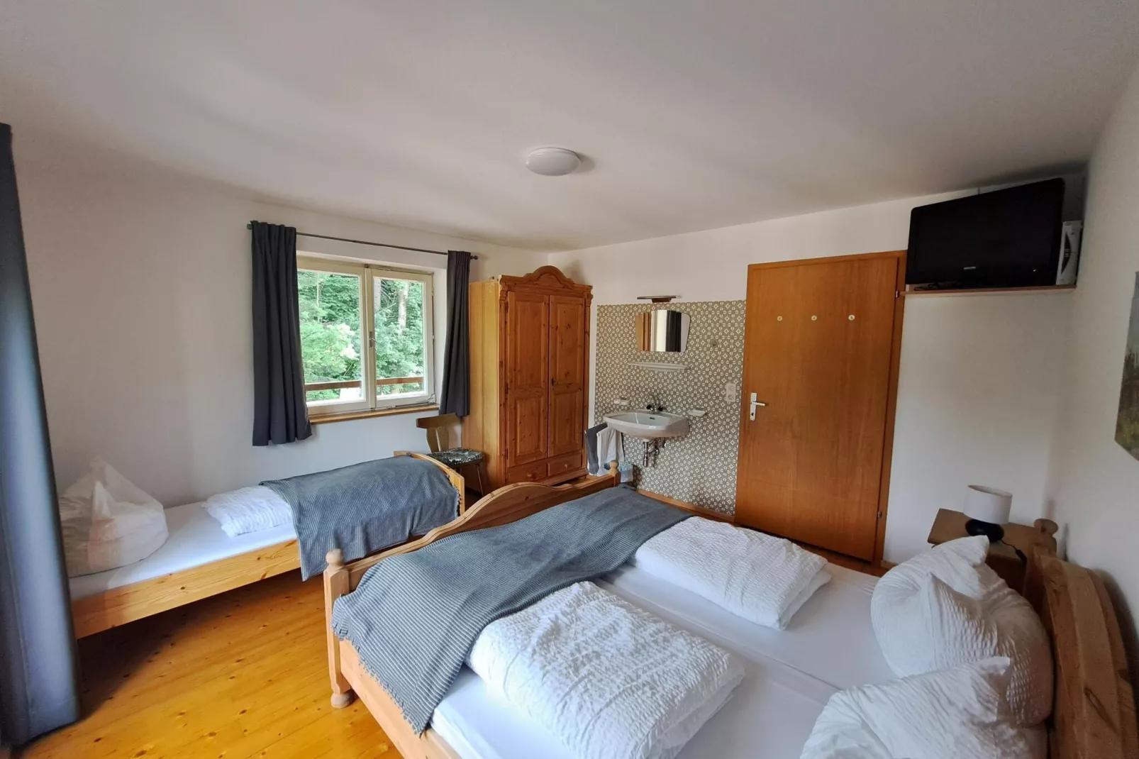 Ferienhaus Hörhager-Schlafzimmer