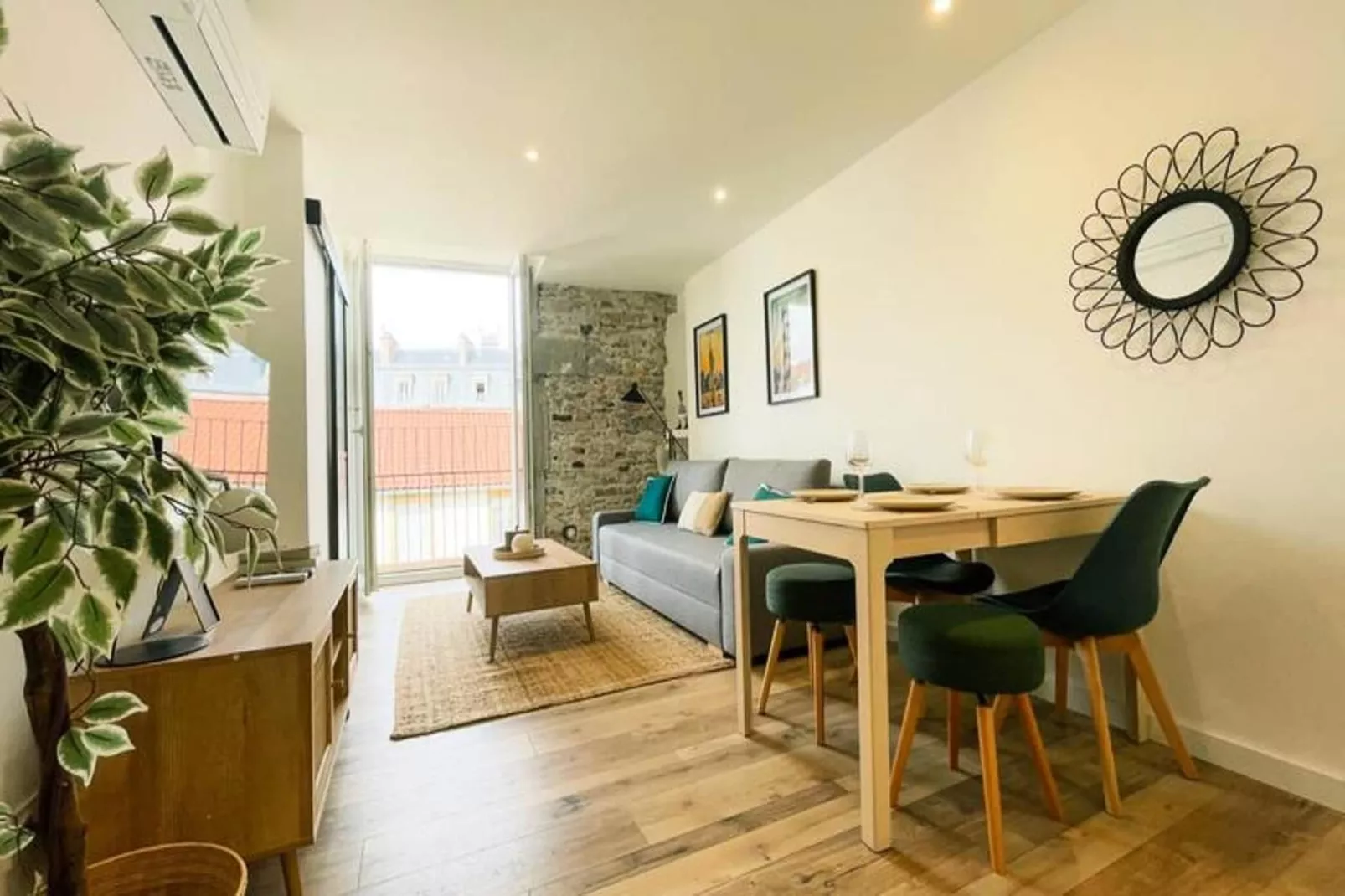 Le T2 Lumineux En Hyper-centre Pi&eacute;ton 🌞-Salle à manger