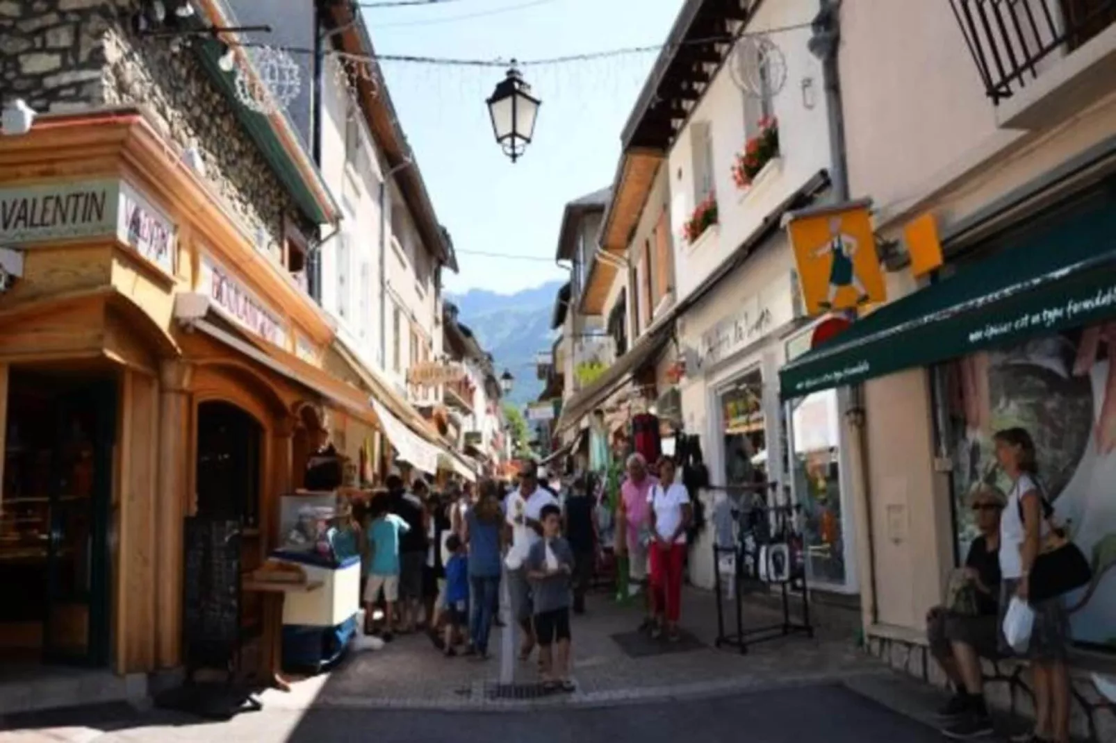Résidence Le Furon - Exterior in summer