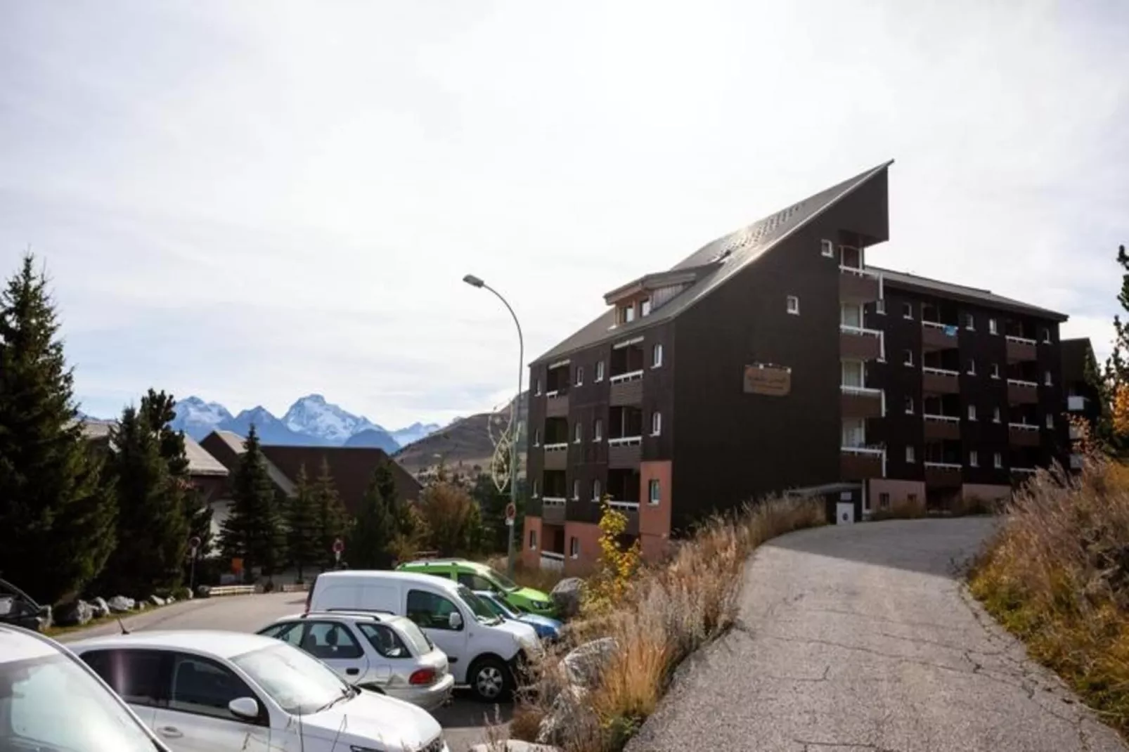 Résidence Les Horizons d'Huez - maeva Home-Außenbereich Sommer