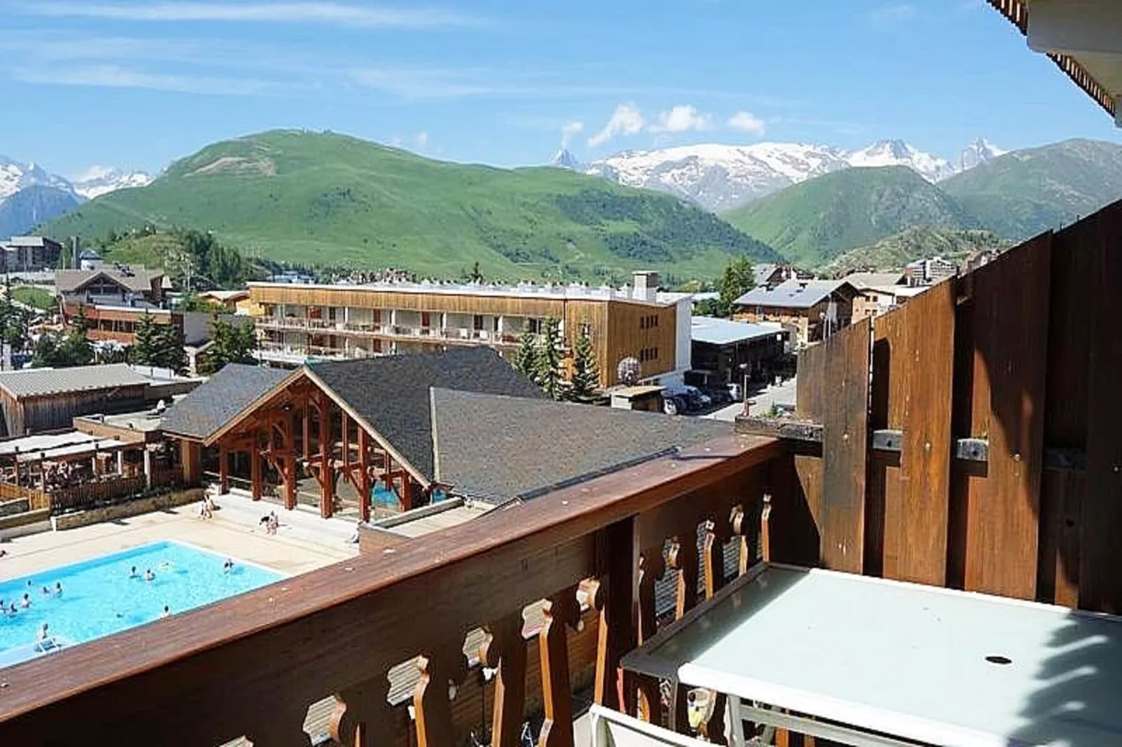 Résidence Menandiere-View in summer