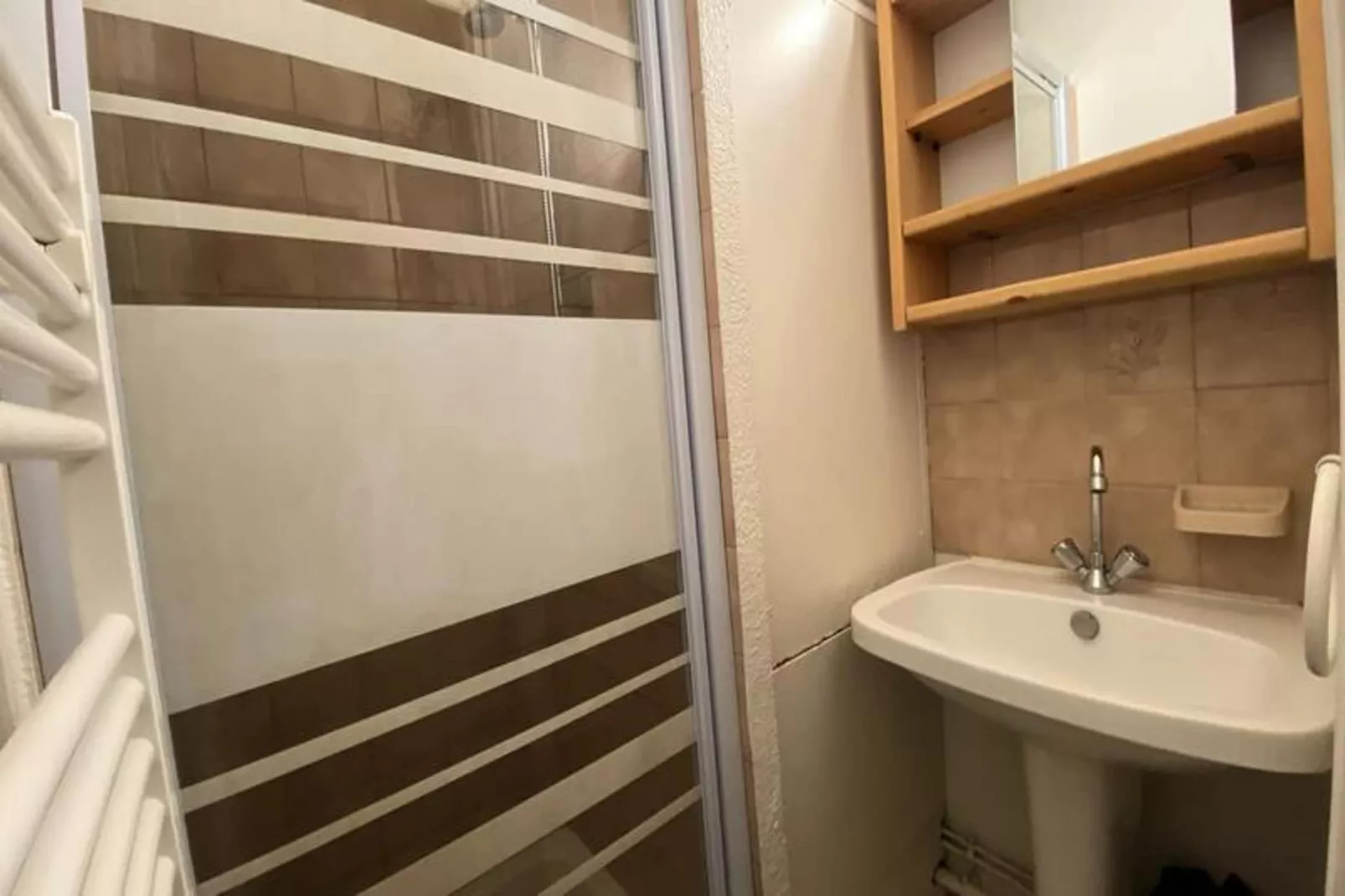 Résidence Pluton-Bathroom