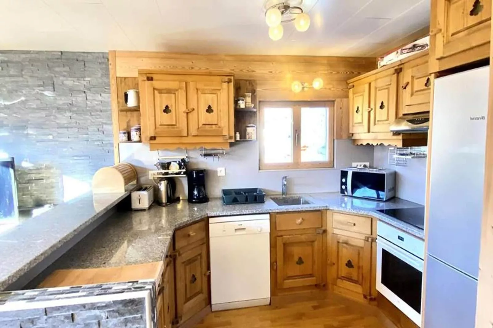 Résidence Les Bleuets-Kitchen