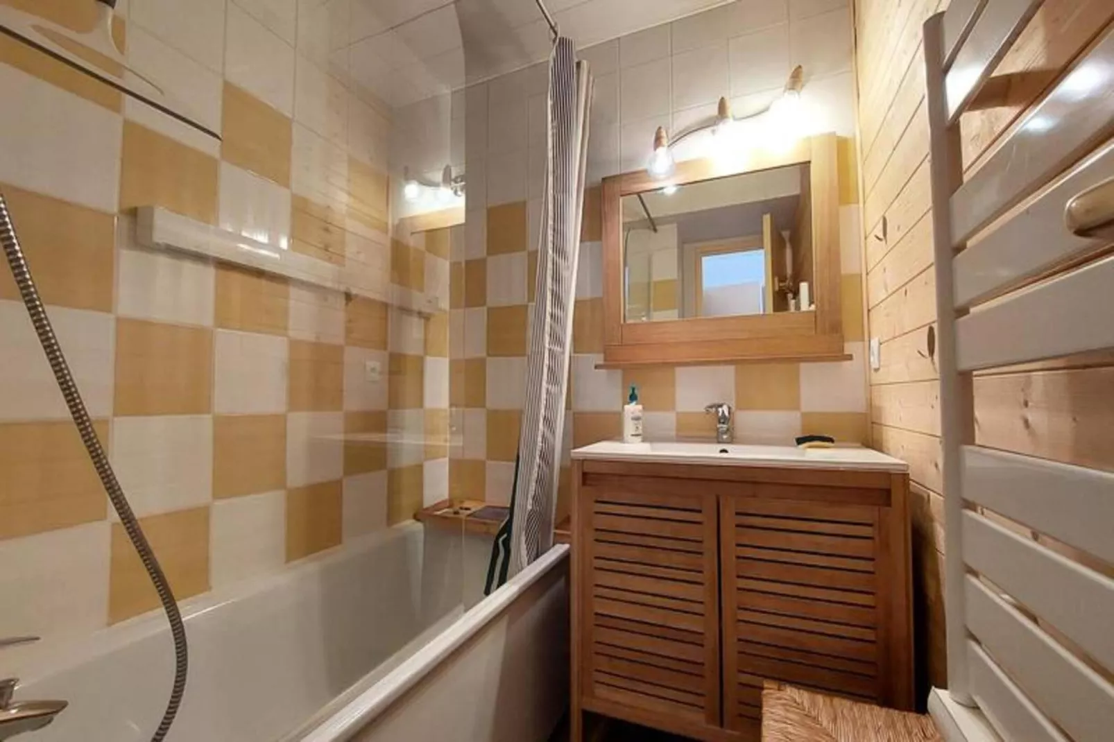 Résidence Champagne-Badezimmer