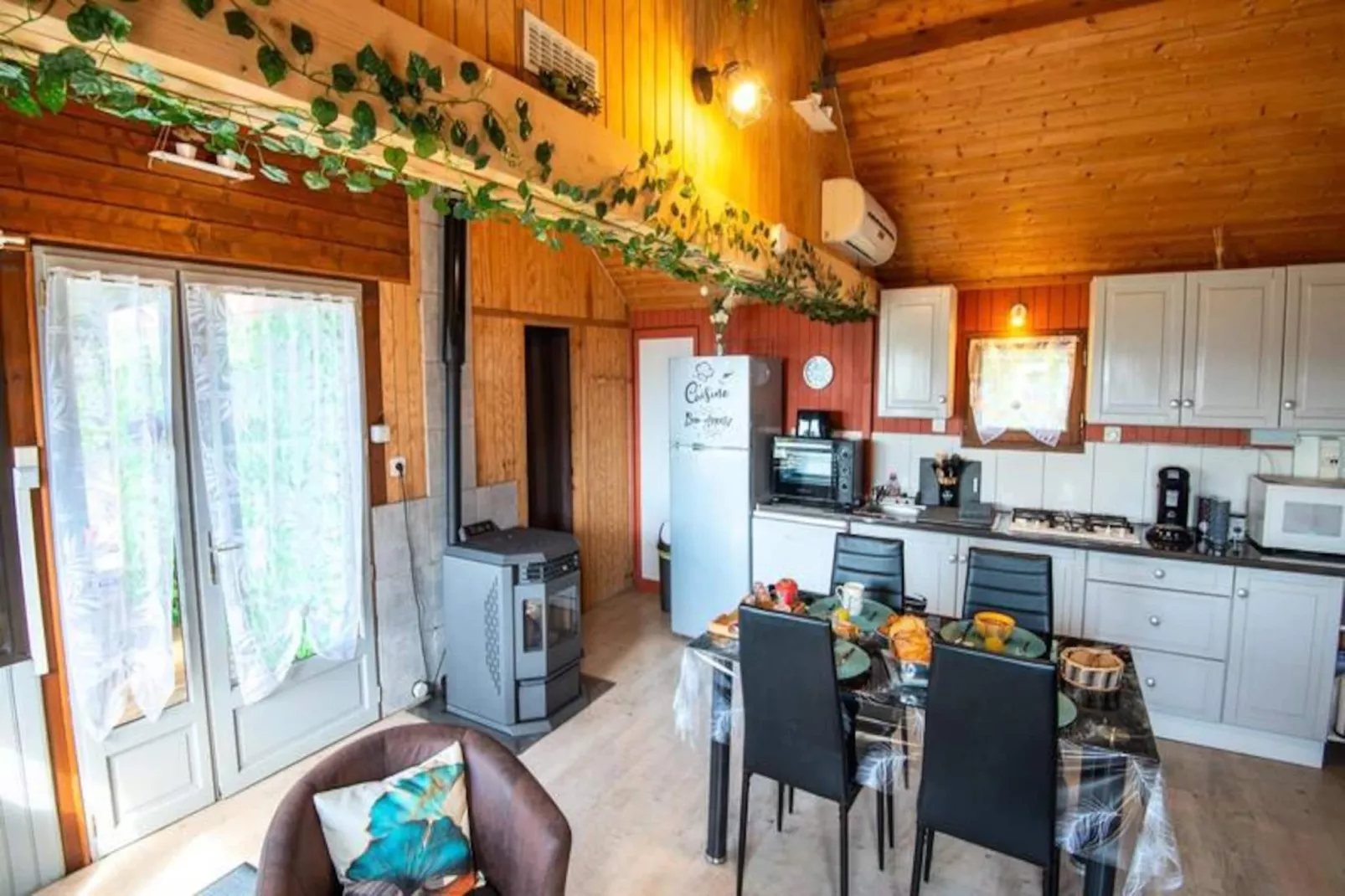 Gîte de France Chalet des 2 m 2/4 personnes 2 épis-Image-tags.