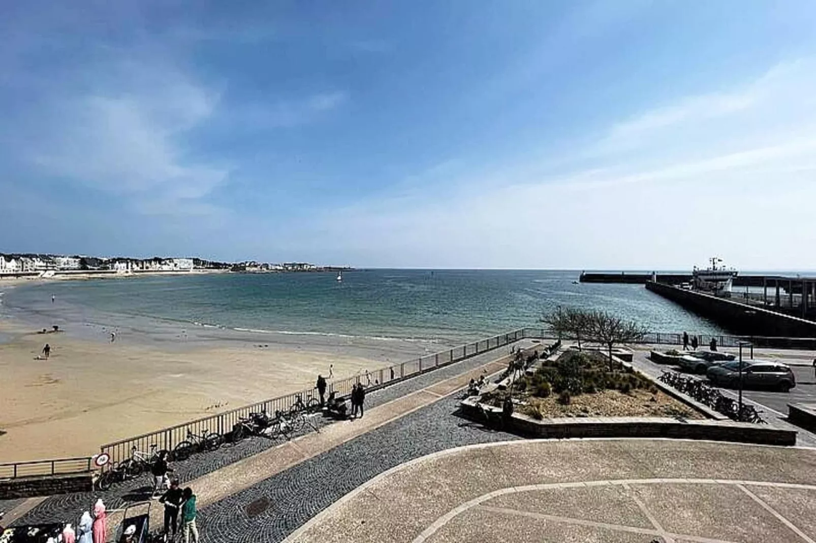 Résidence Tal En Treh-View in summer