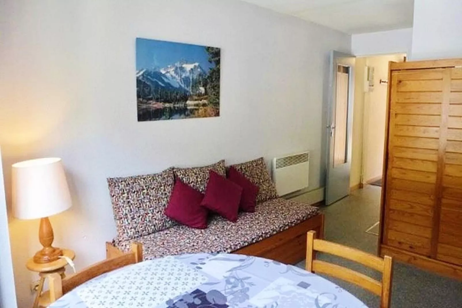 Résidence Ecureuils-Dining room