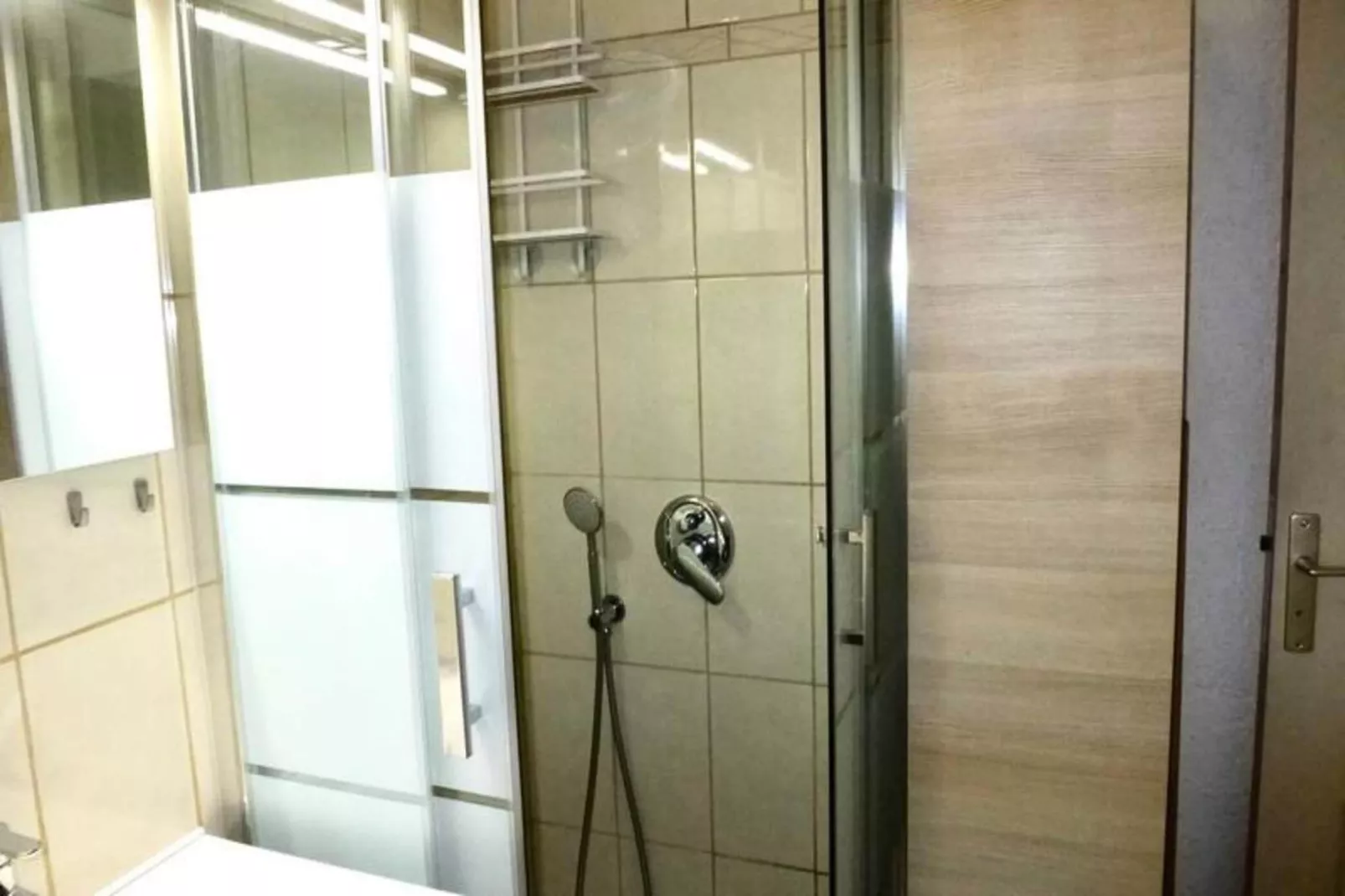 Résidence Neouvielle-Bathroom