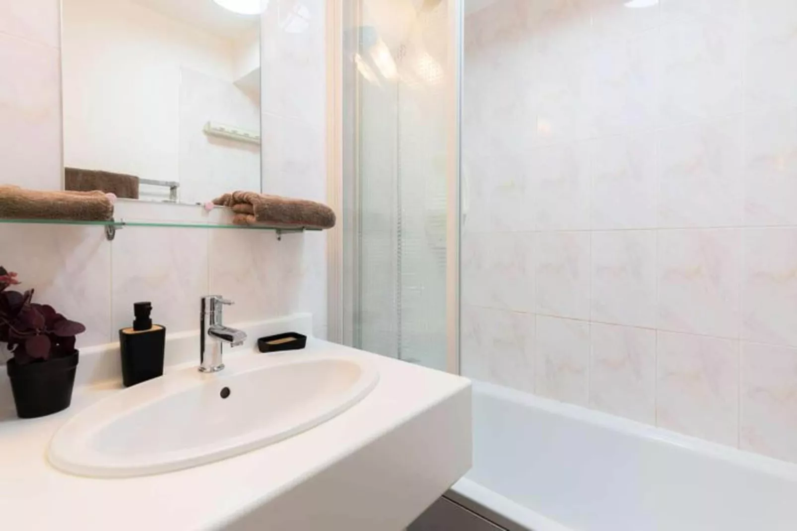 Résidence Portes Du Soleil A-Bathroom