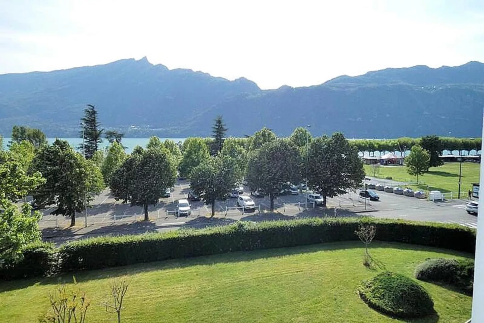 Résidence Les Hirondelles-Vue d'été