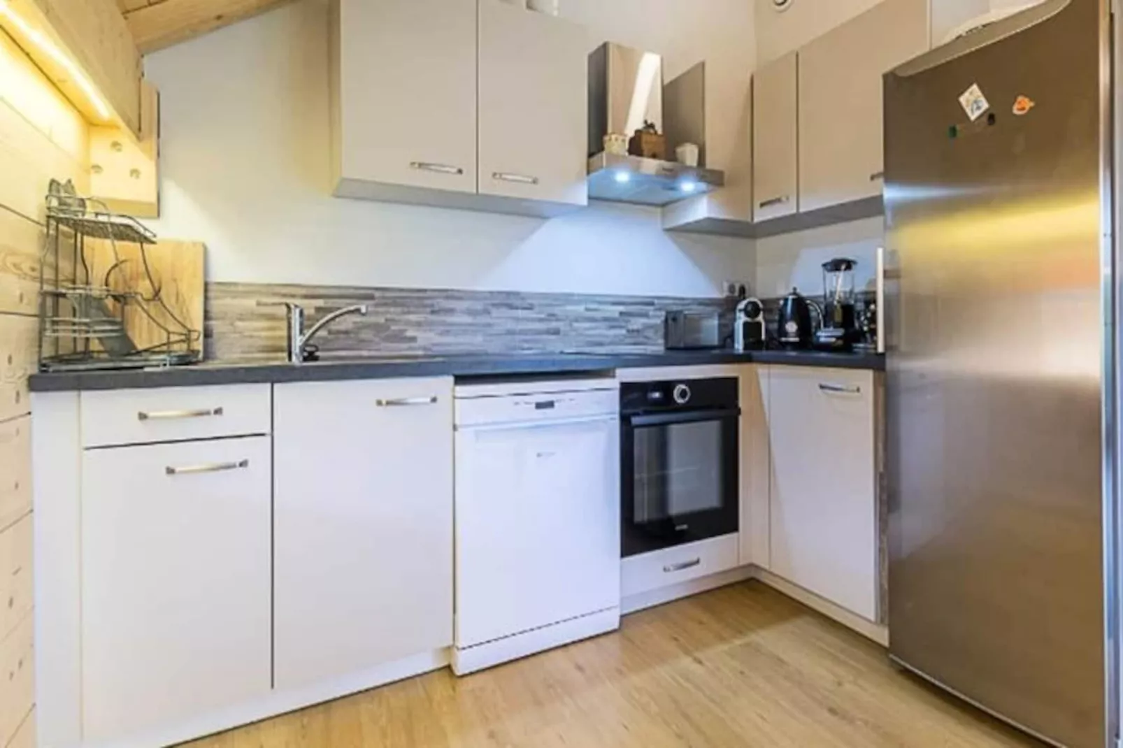 Chalet Cozy Au C&oelig;ur De La F&eacute;claz : S&eacute;jour Authentique Et Proche Des Pistes-Image-tags.