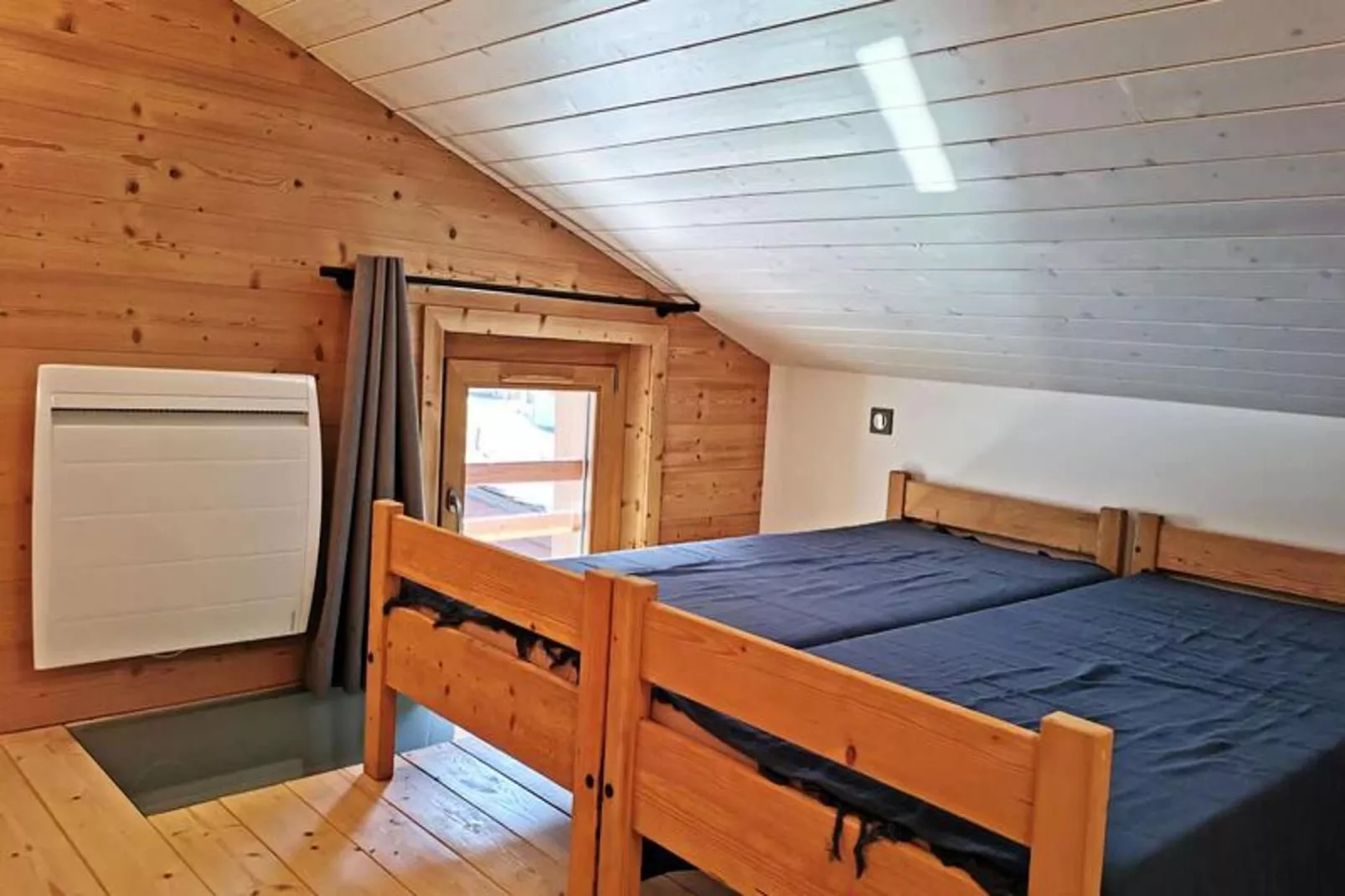 Résidence Lauziere Dessous-Schlafzimmer