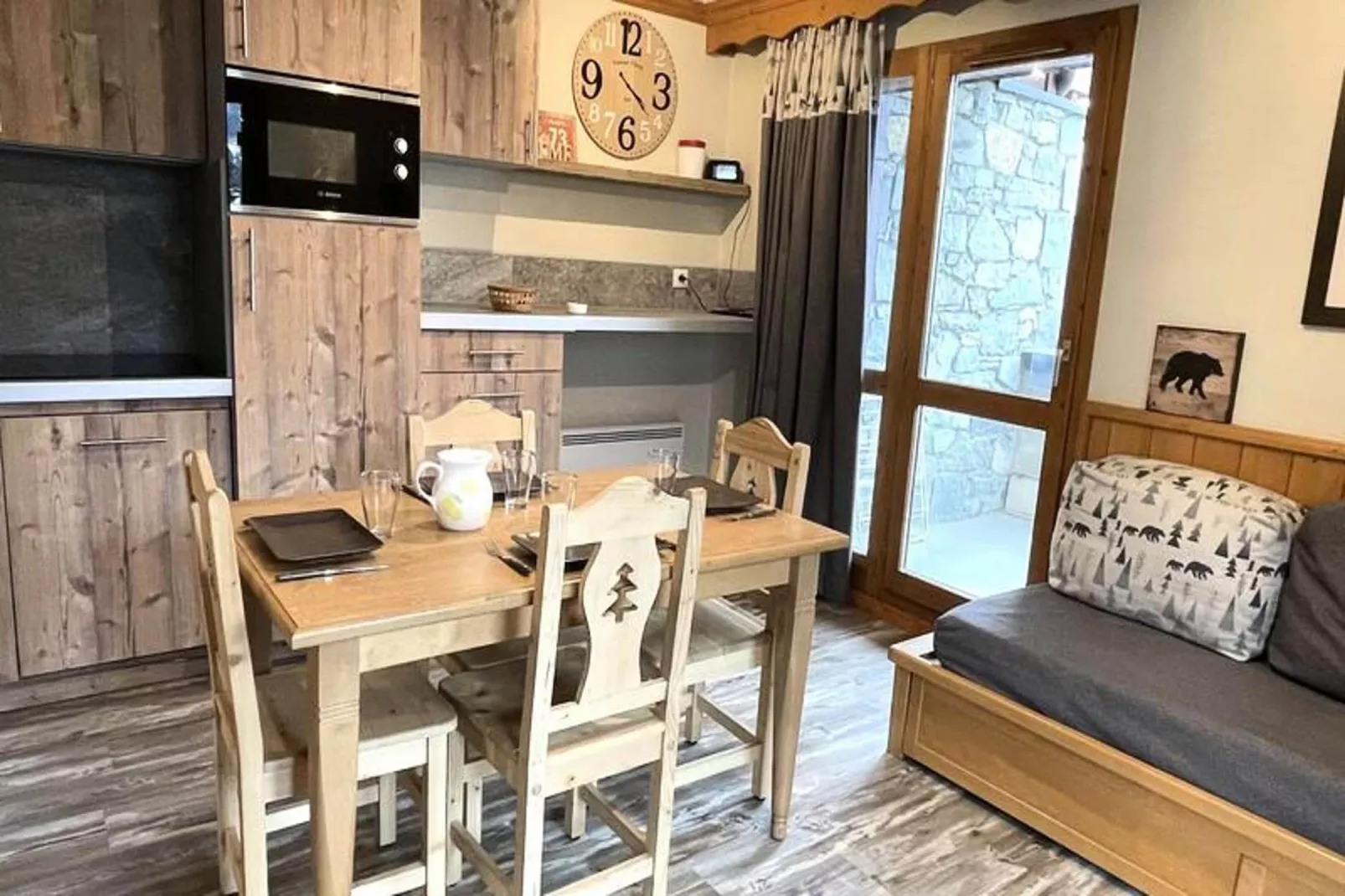 Résidence Valeriane-Salle à manger