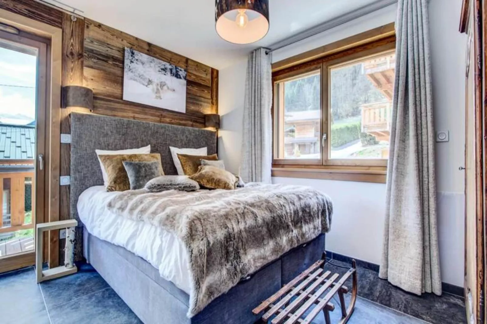 Résidence Frenes Blancs-Exterior in summer