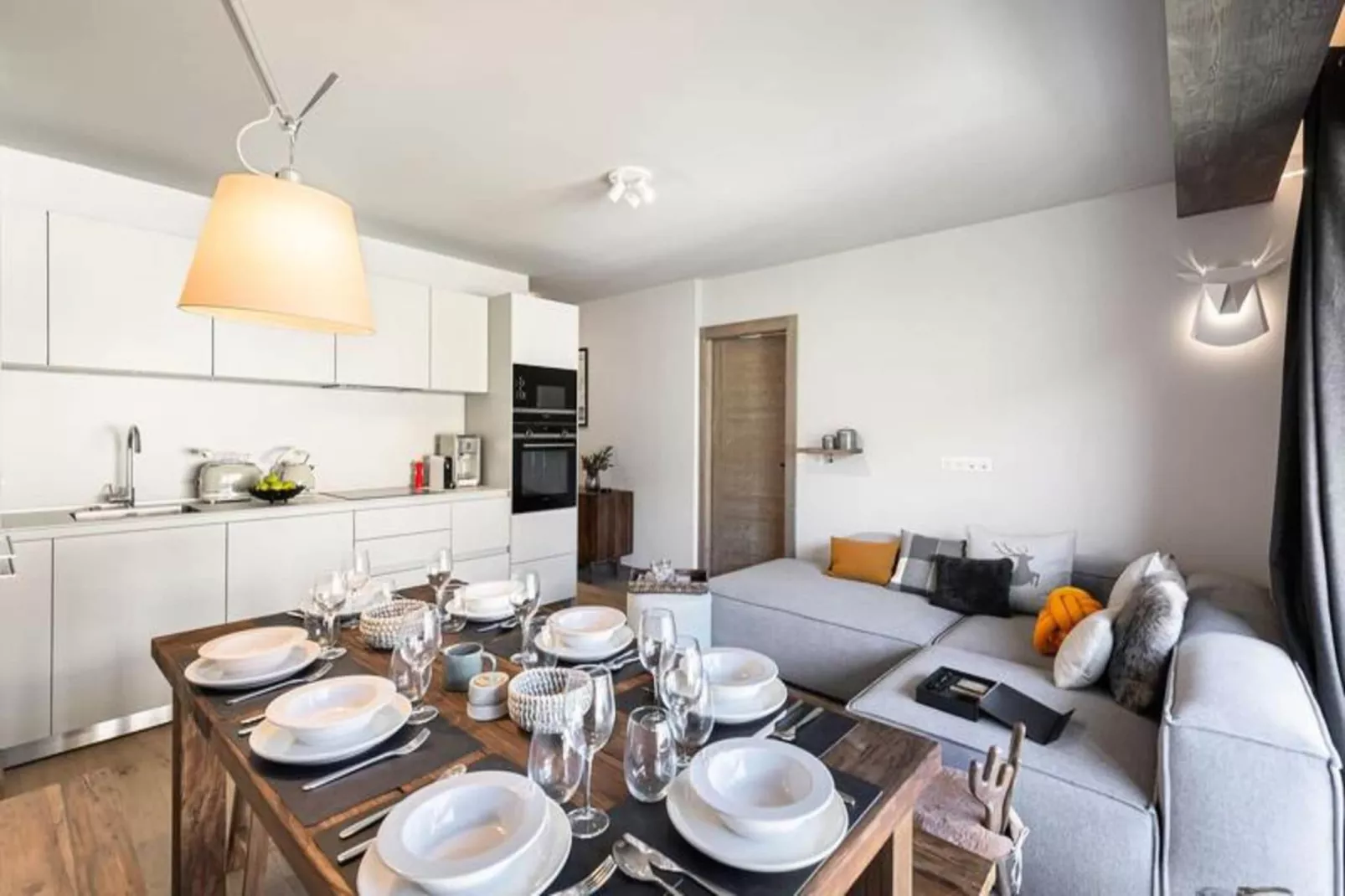 Résidence Stallion B-Außenbereich Sommer