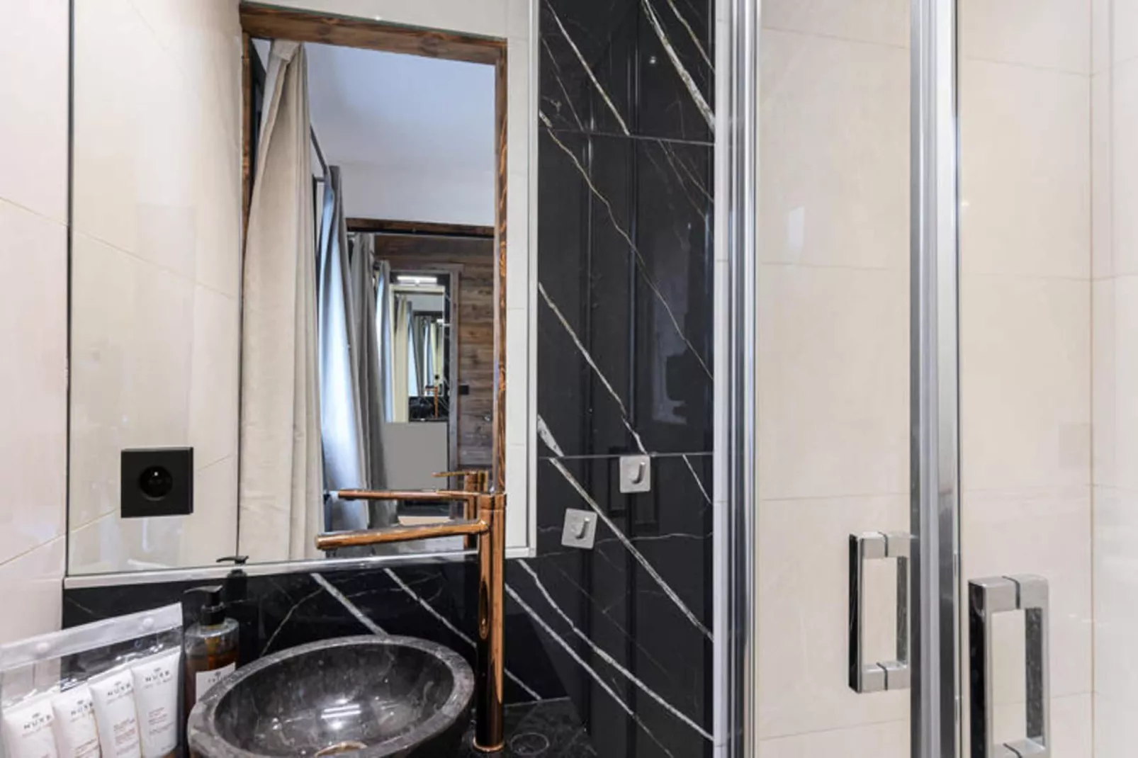 Résidence La Regence-Salle de bain