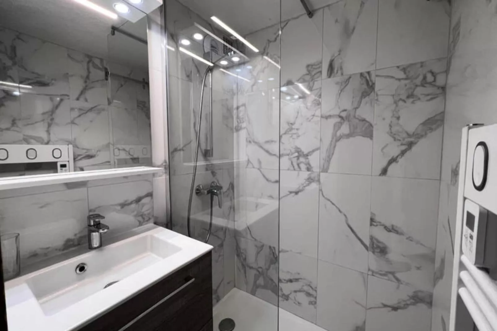 Appartements à La Clusaz-Salle de bain