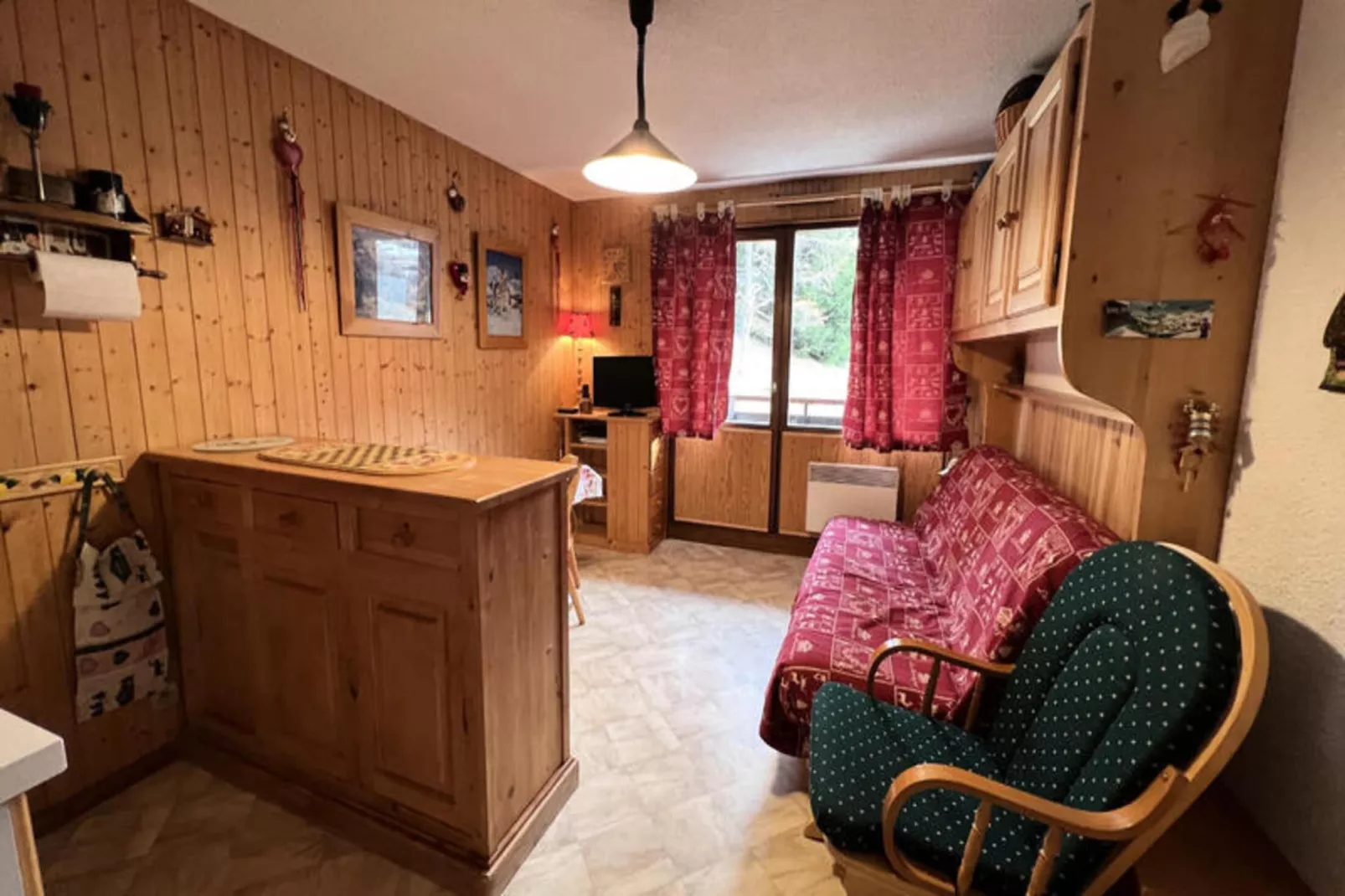 Studio à La Clusaz-Living room