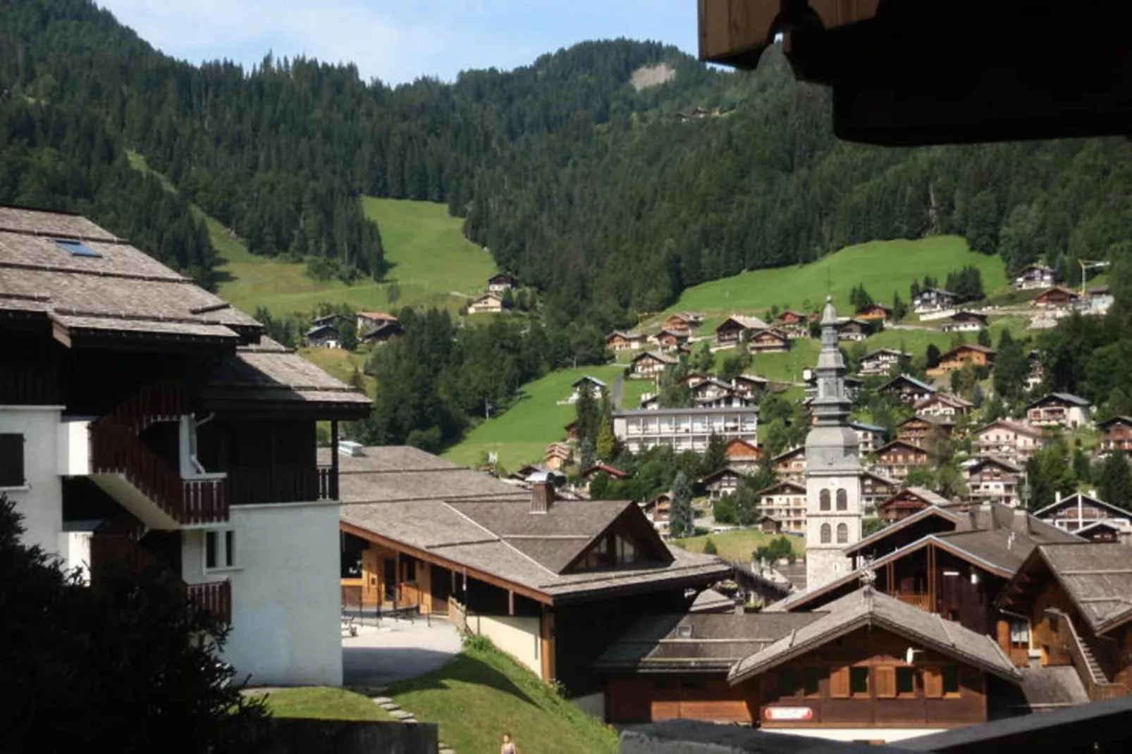 Résidence Parnasse 2-View in summer