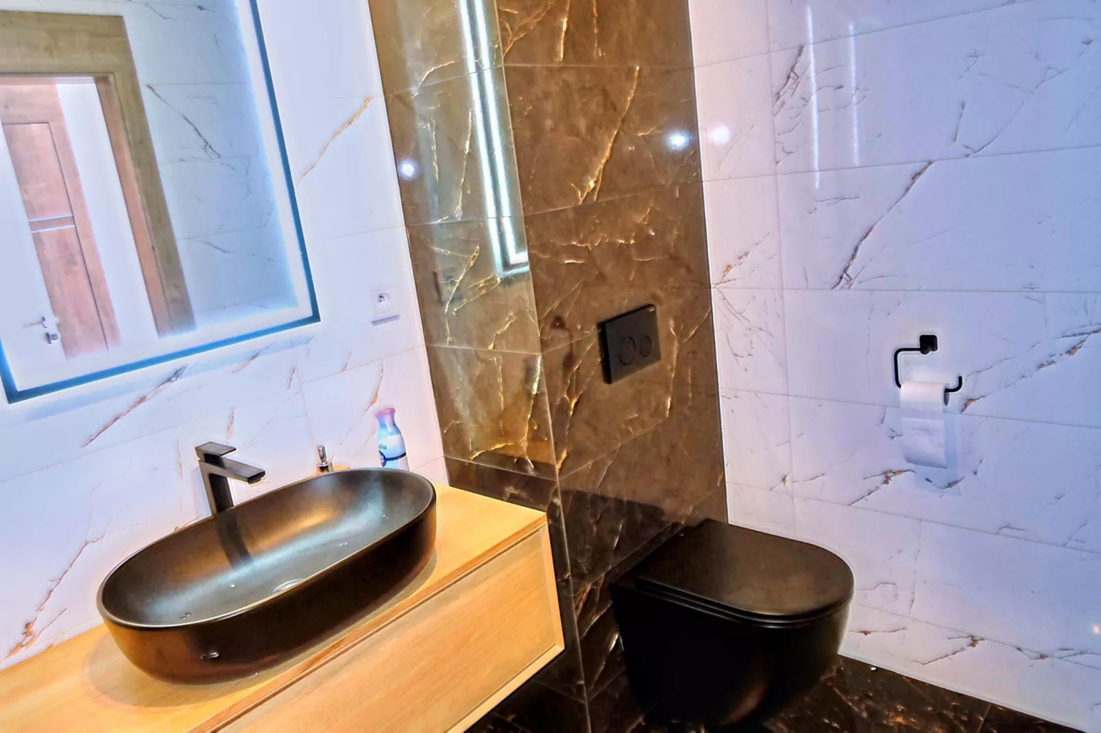 Dom z prywatym basenem i sauną  w Swinoujsciu dla 14 osób-Badezimmer