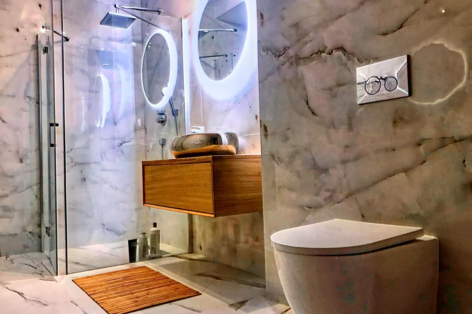 Dom z prywatym basenem i sauną  w Swinoujsciu dla 14 osób-Badezimmer