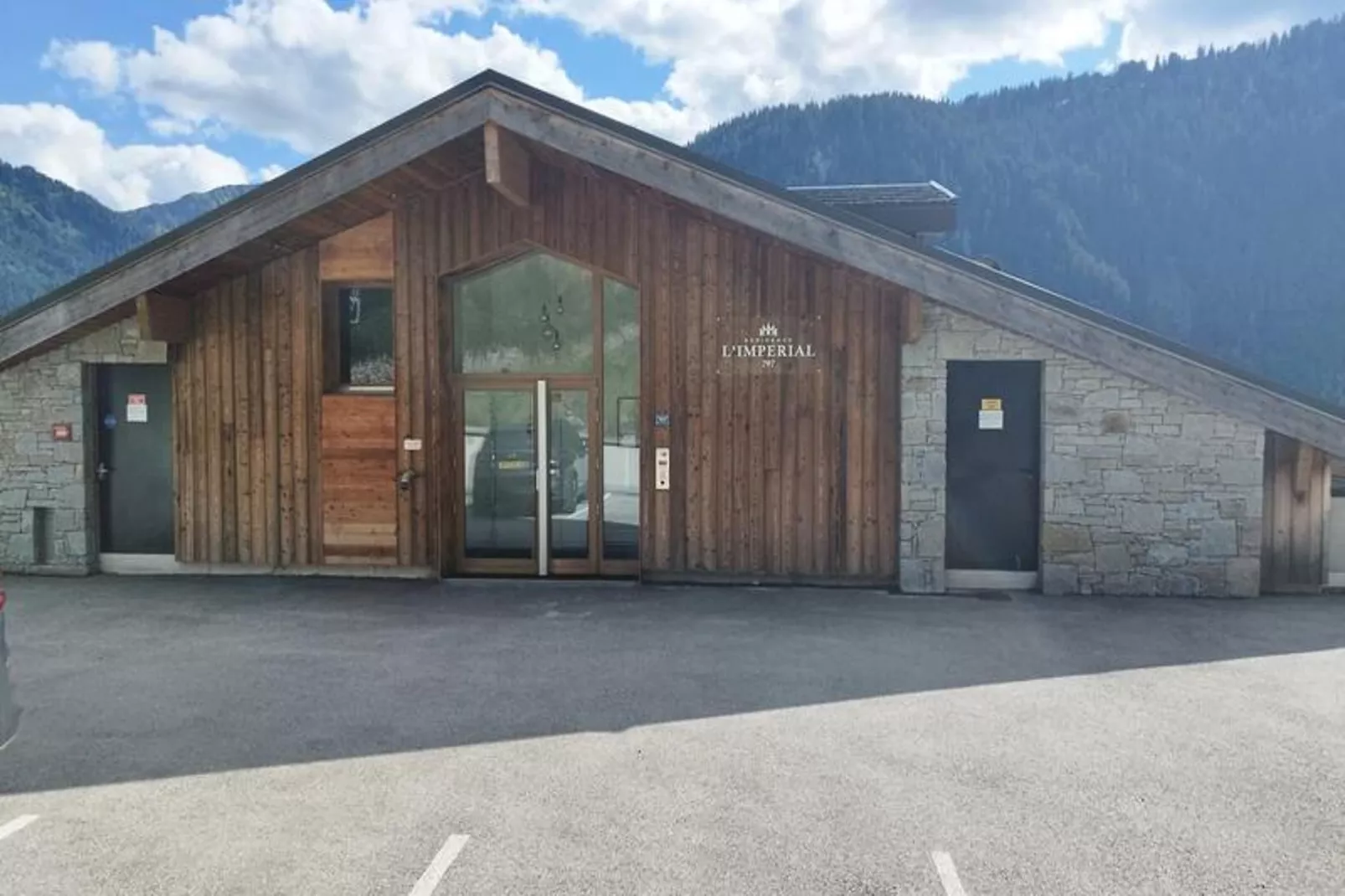 Chalet L 'imperial-Außenbereich Sommer