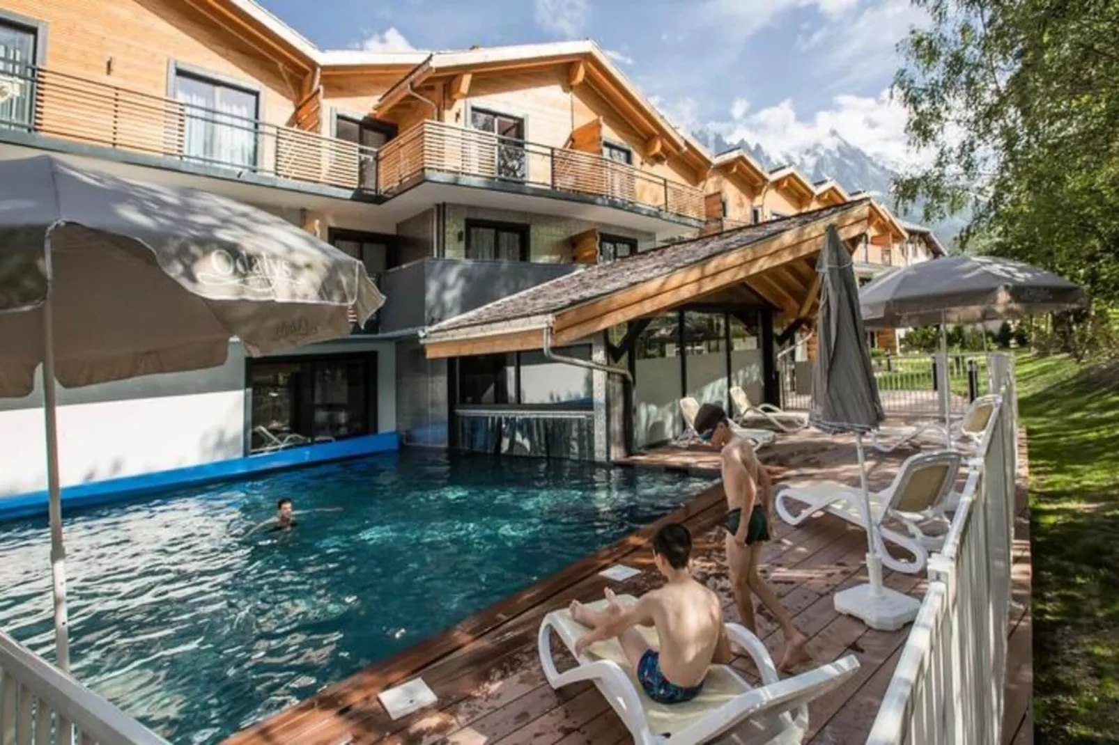 Résidence Prestige Odalys Isatis****-Exterior in summer