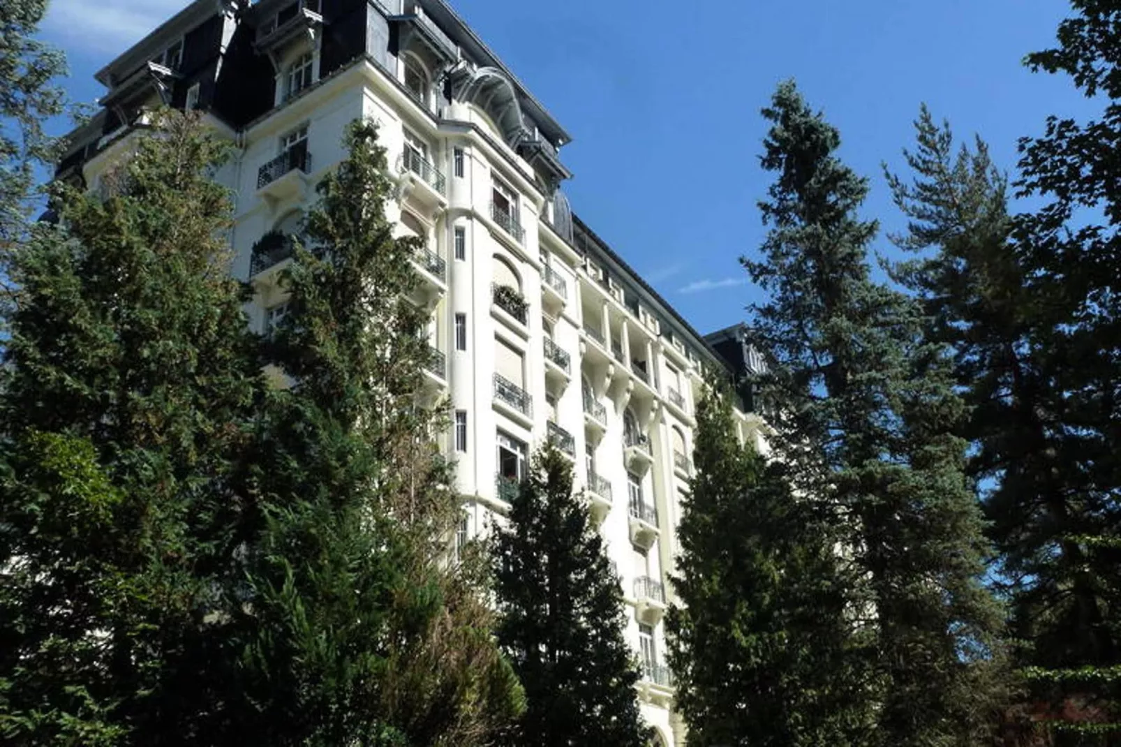 Résidence Majestic-Exterior in summer