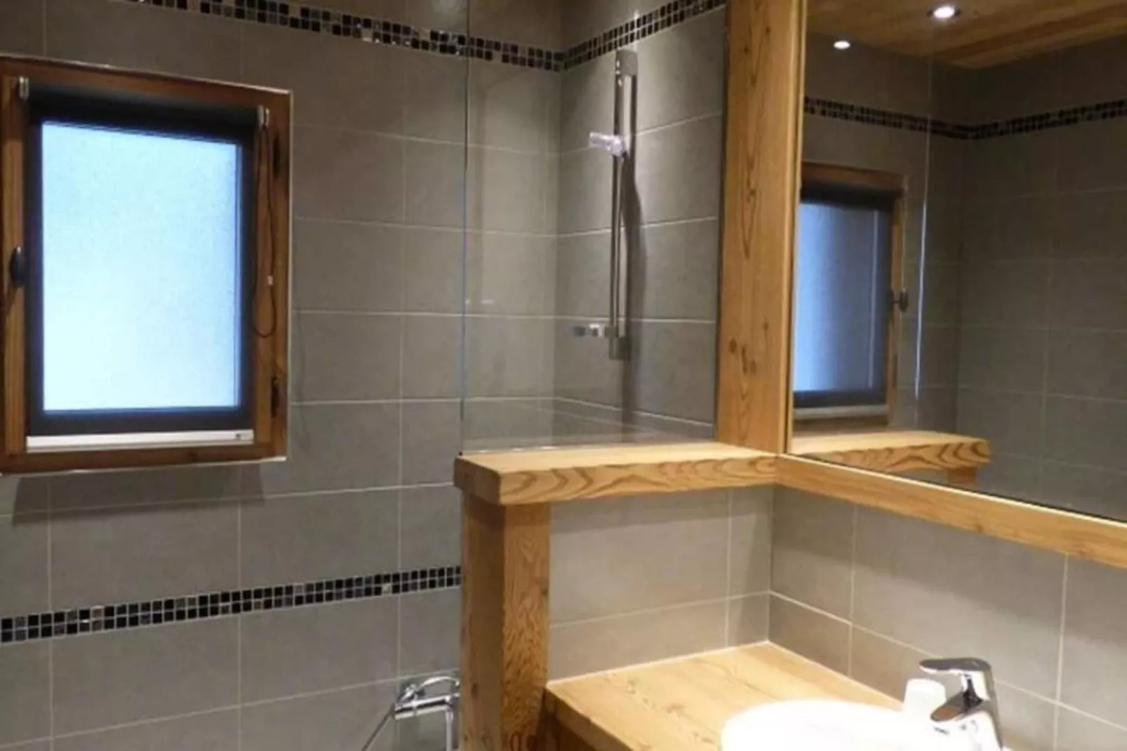 Chalet Rayjeanne-Außenbereich Sommer