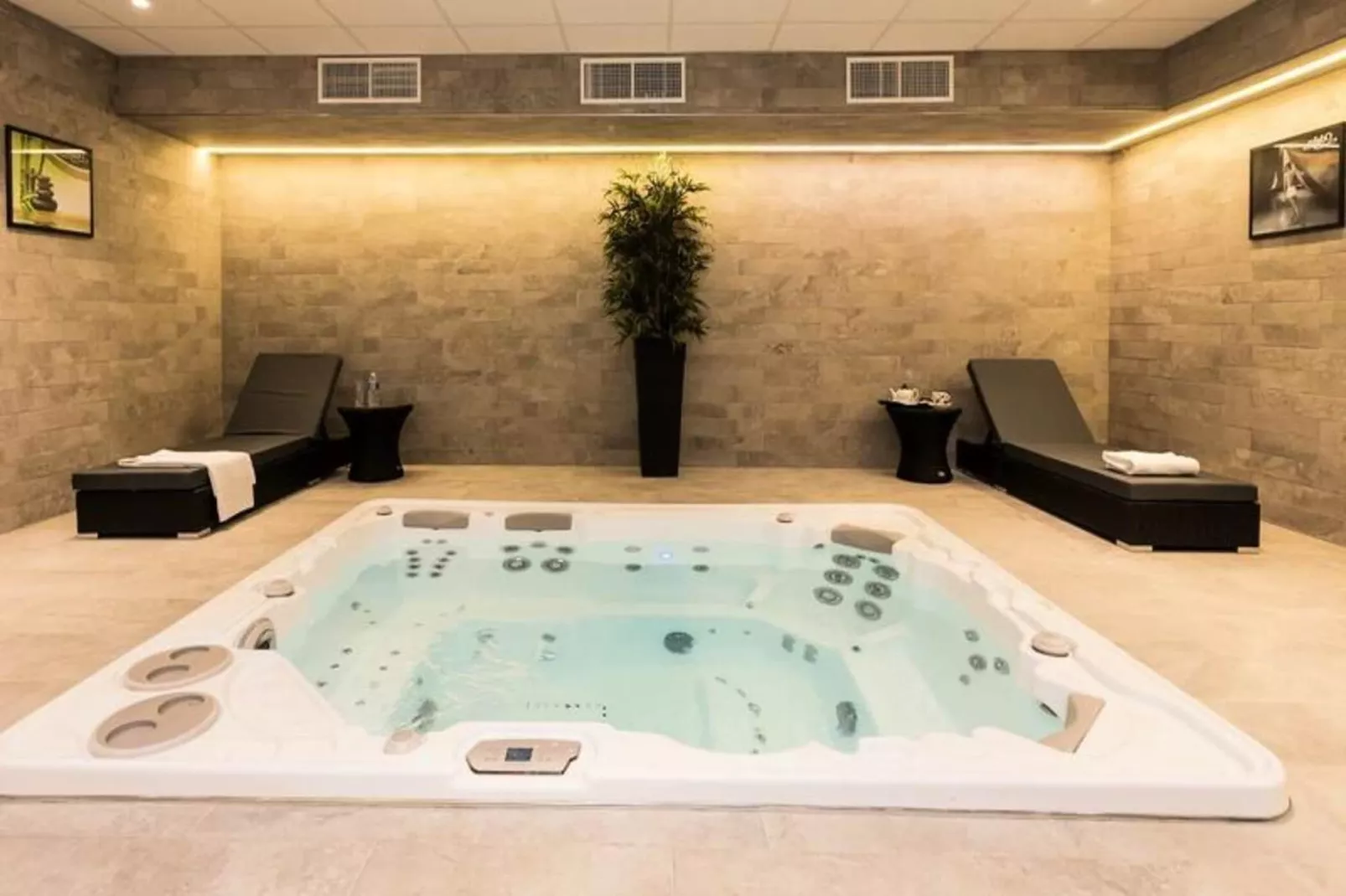 Appart'hôtel Odalys Montmartre-Swimming pool