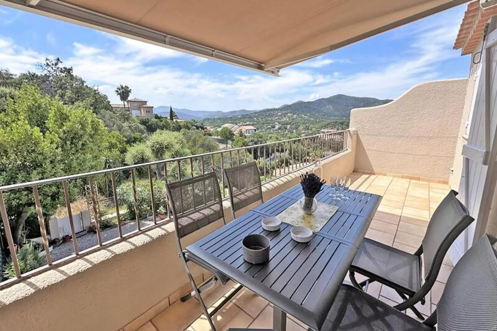 Résidence Hauts Du Sémaphore-Terrace balcony