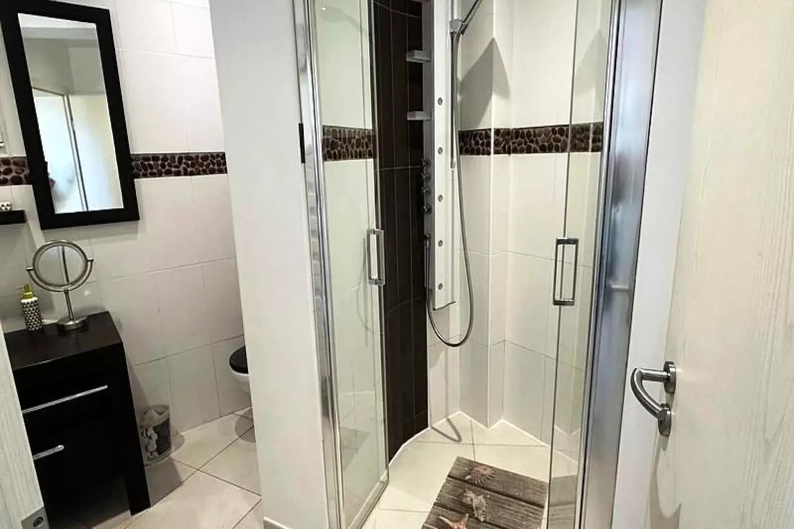 Résidence Rayolet-Badezimmer