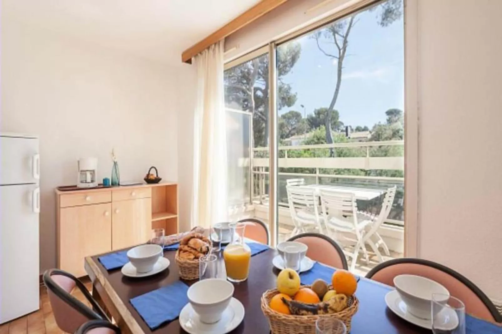 Résidence Pierre & Vacances La Corniche d'Or-Salle à manger