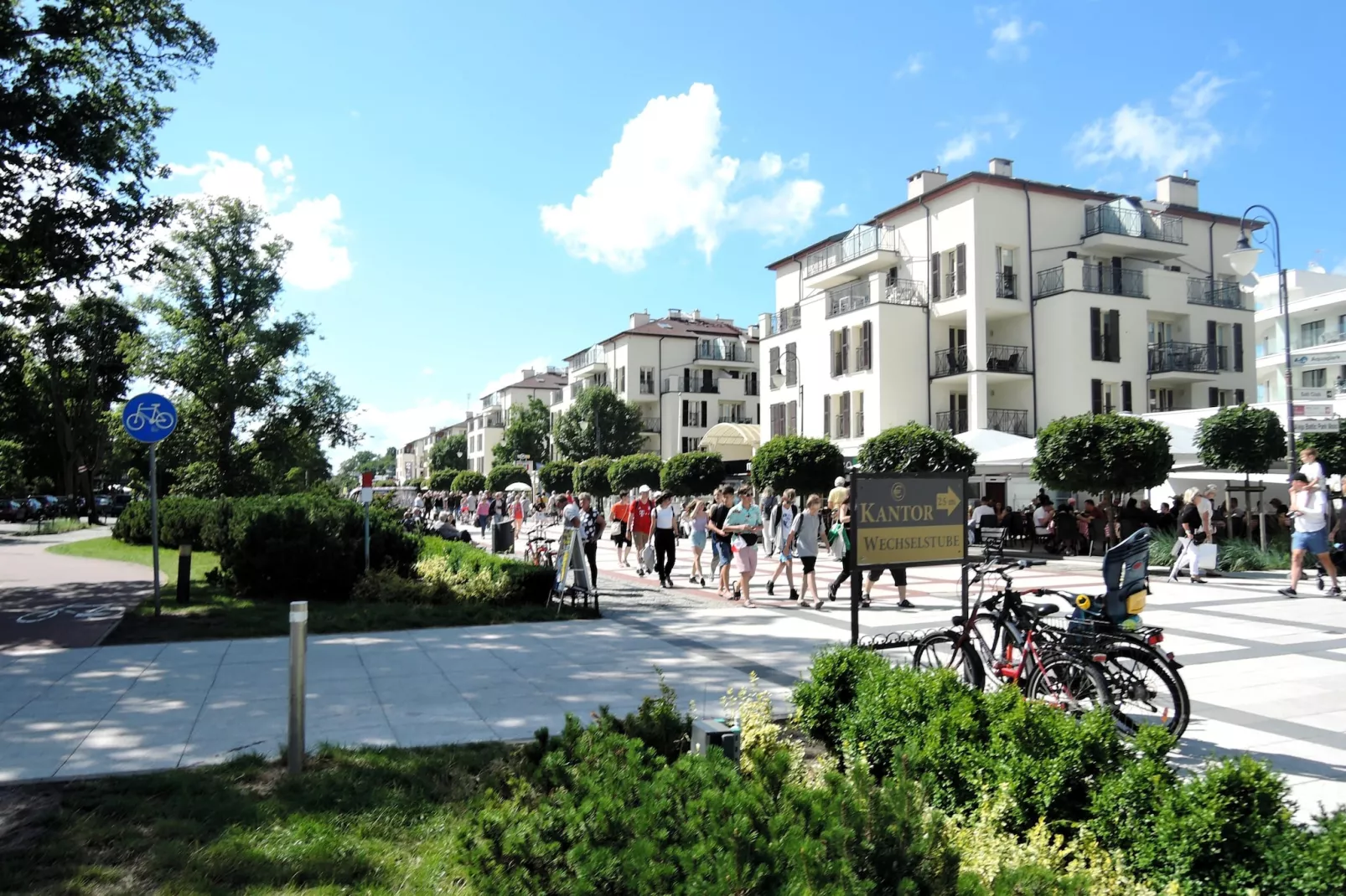 Apartament przy parku z garażem Świnoujście-Zones été à 1 km