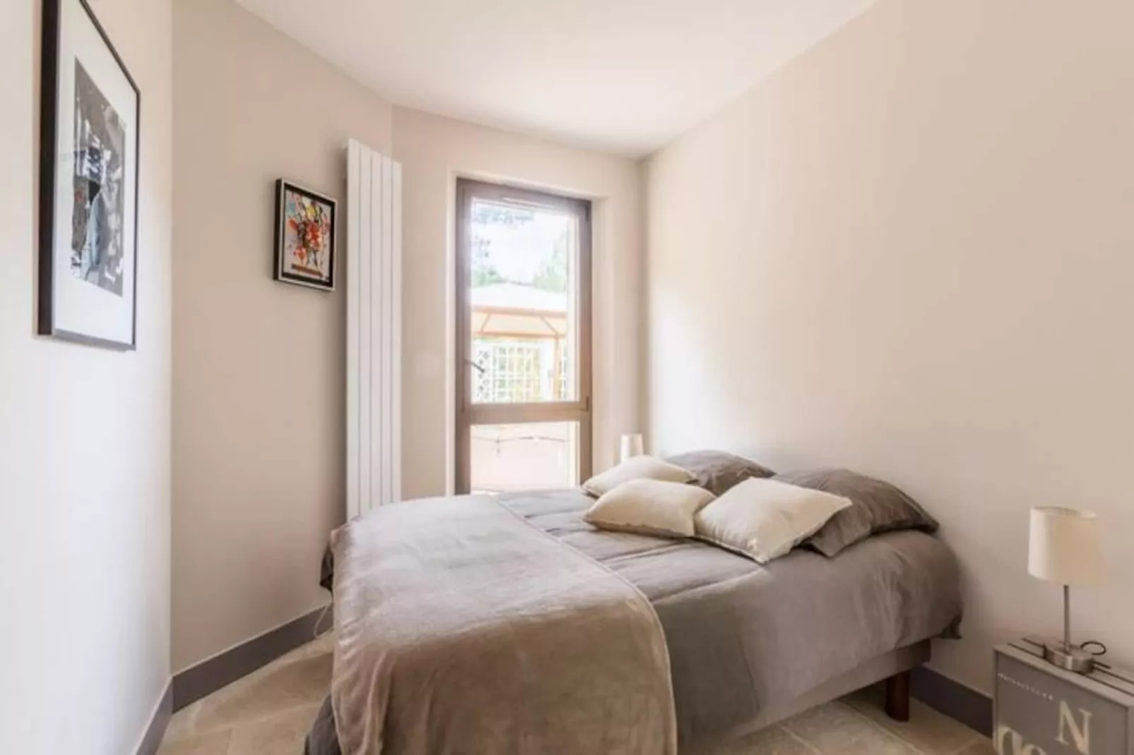 Superbe Villa Avec Vue, Entre Aix En Provence Et Luberon-Image-tags.