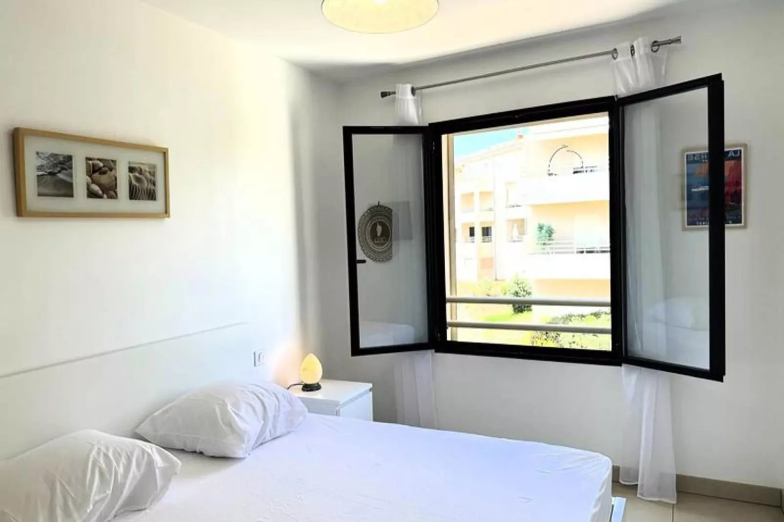 Résidence Jardins De Quatrina-Bedroom