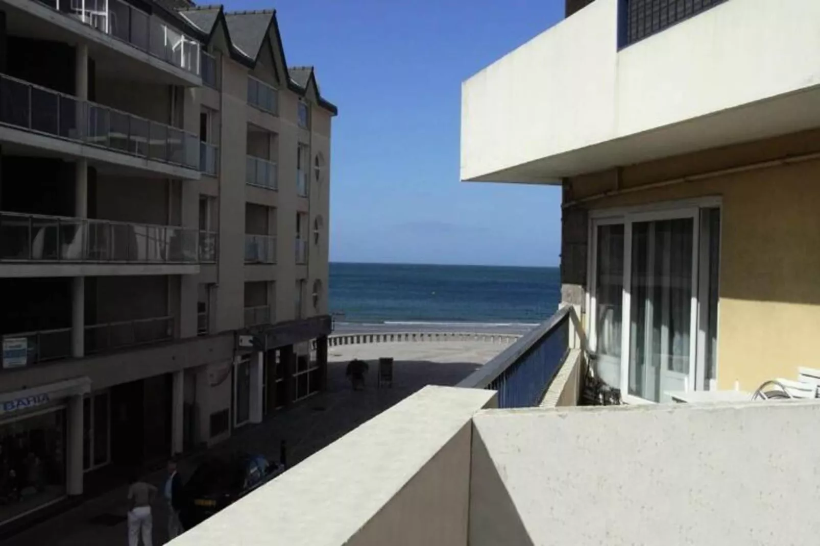 Résidence Casino-Außenbereich Sommer