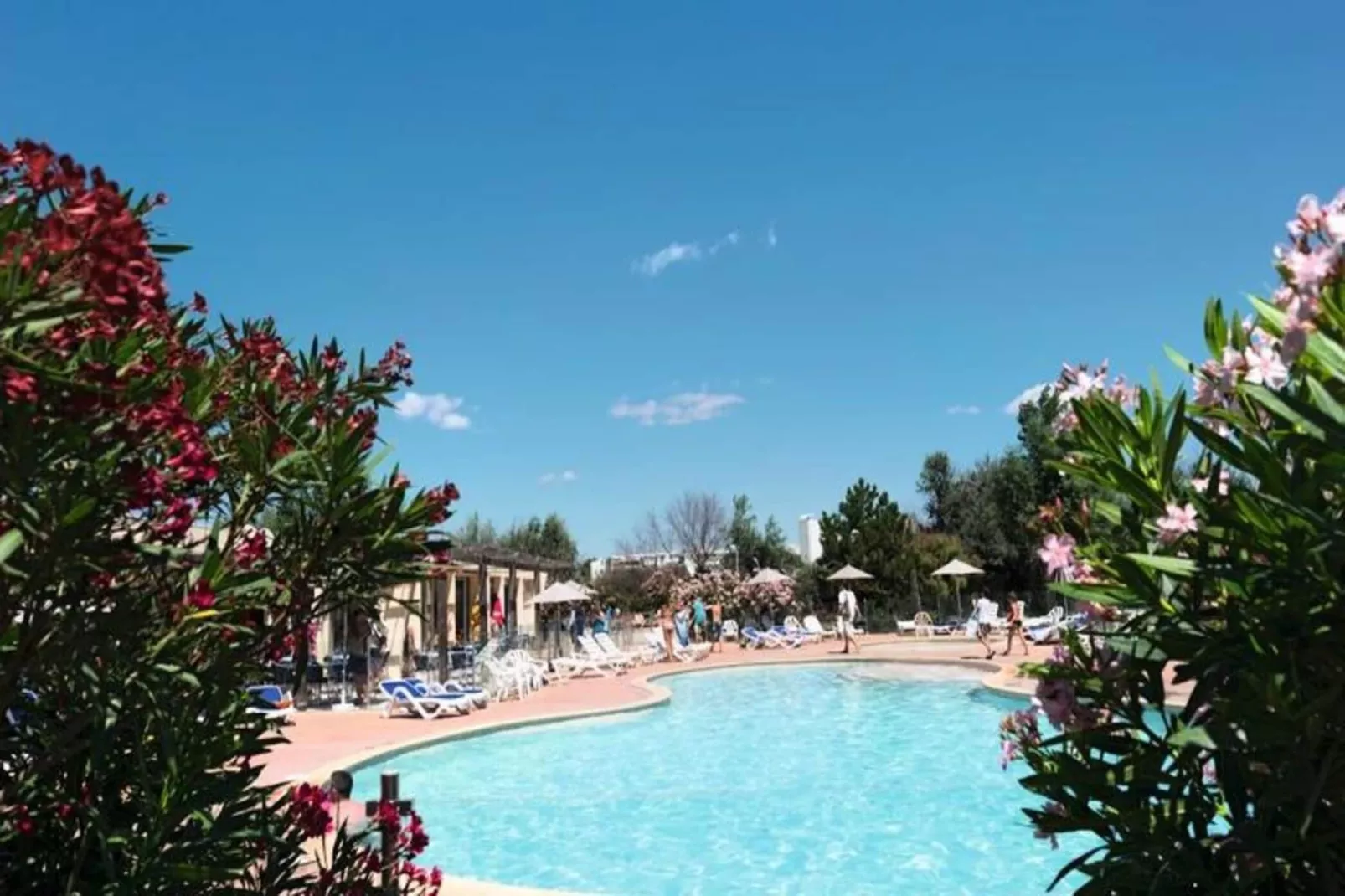 SOWELL Résidences Les Sablons***-Swimming pool