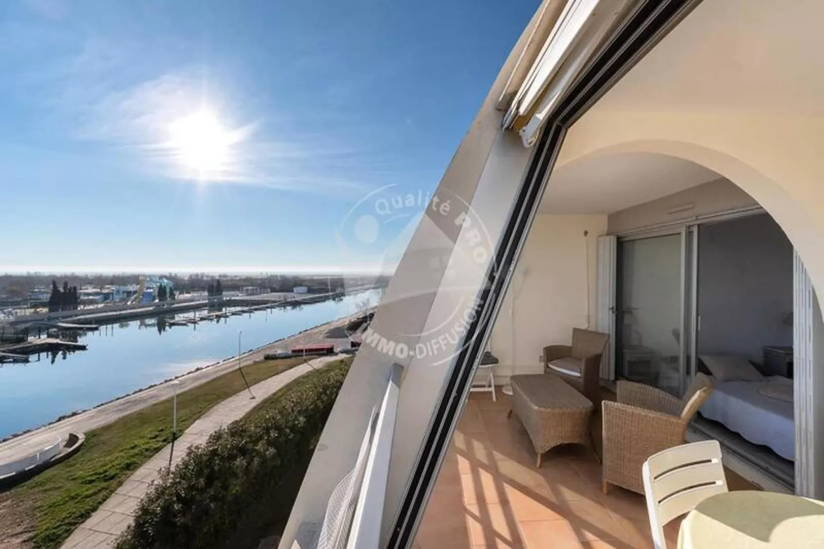 Résidence " La Lagune"-View in summer