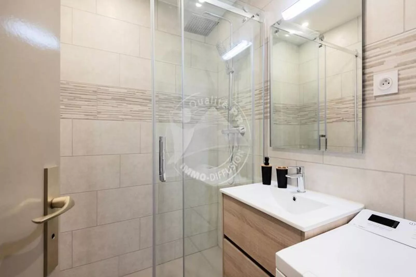 Résidence "le Quai Aux Fleurs"-Salle de bain