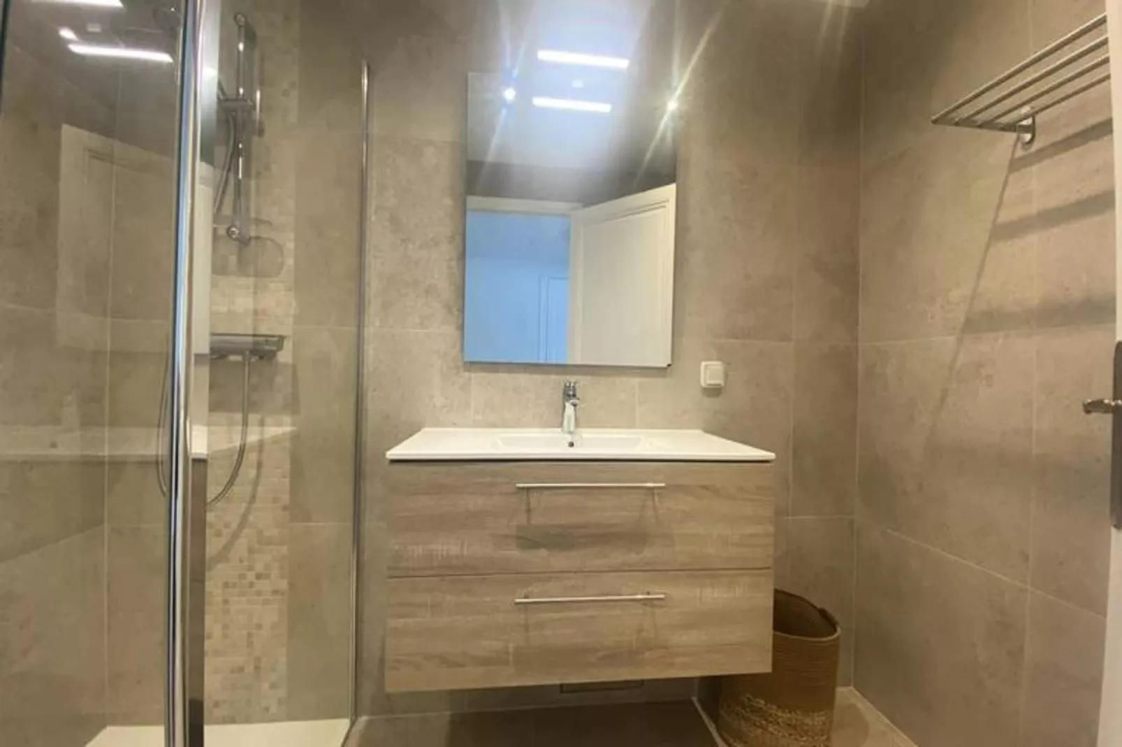 Résidence 1er étage-Bathroom