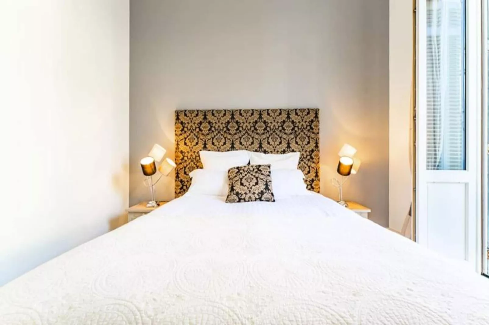 &eacute;l&eacute;gant Appartement Au C&oelig;ur Du Quartier Historique Saint-michel-Salon