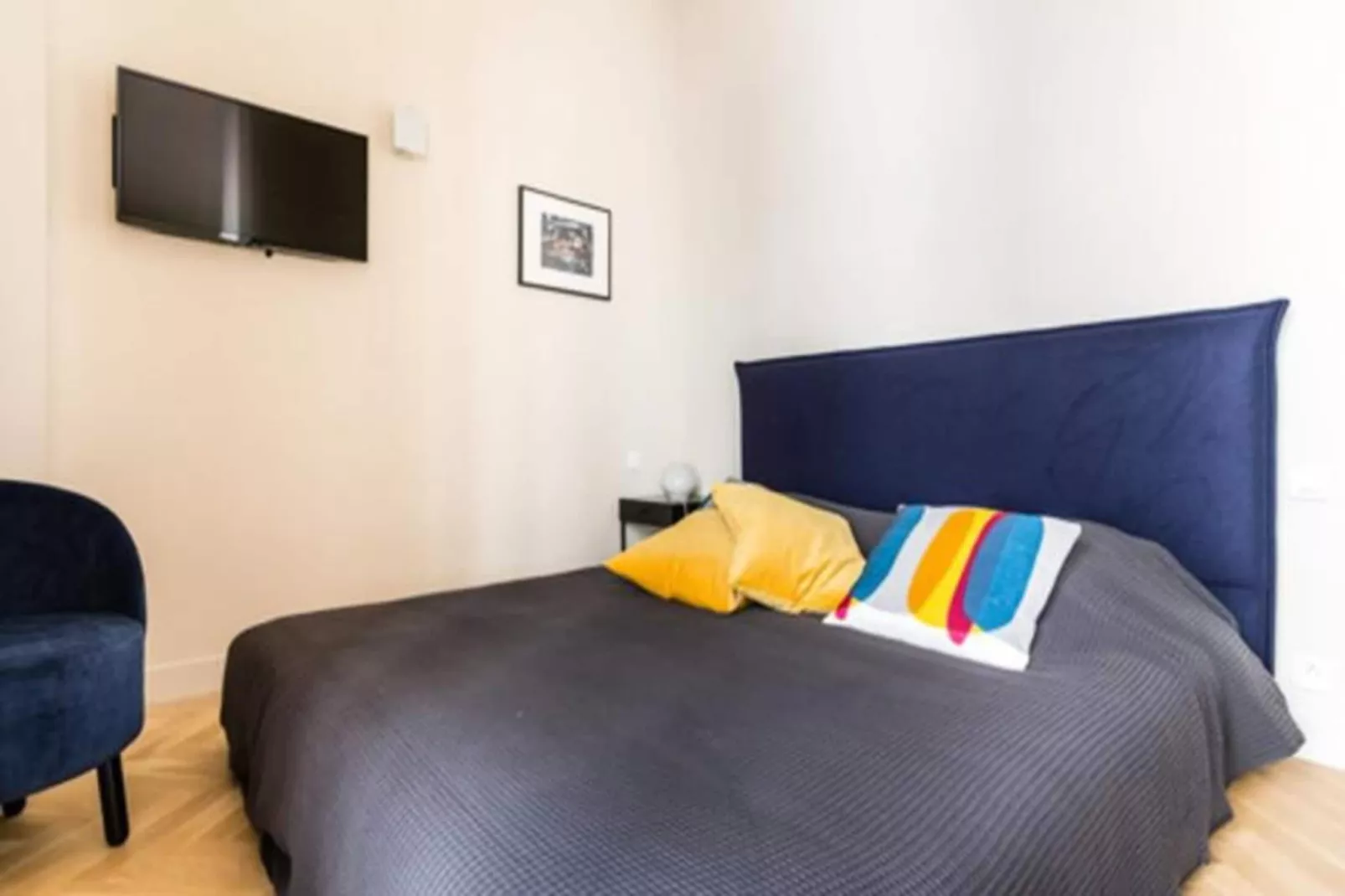 Superbe Appartement Typiquement Bordelais En Hypercentre Pour 4 Personnes-Facilities